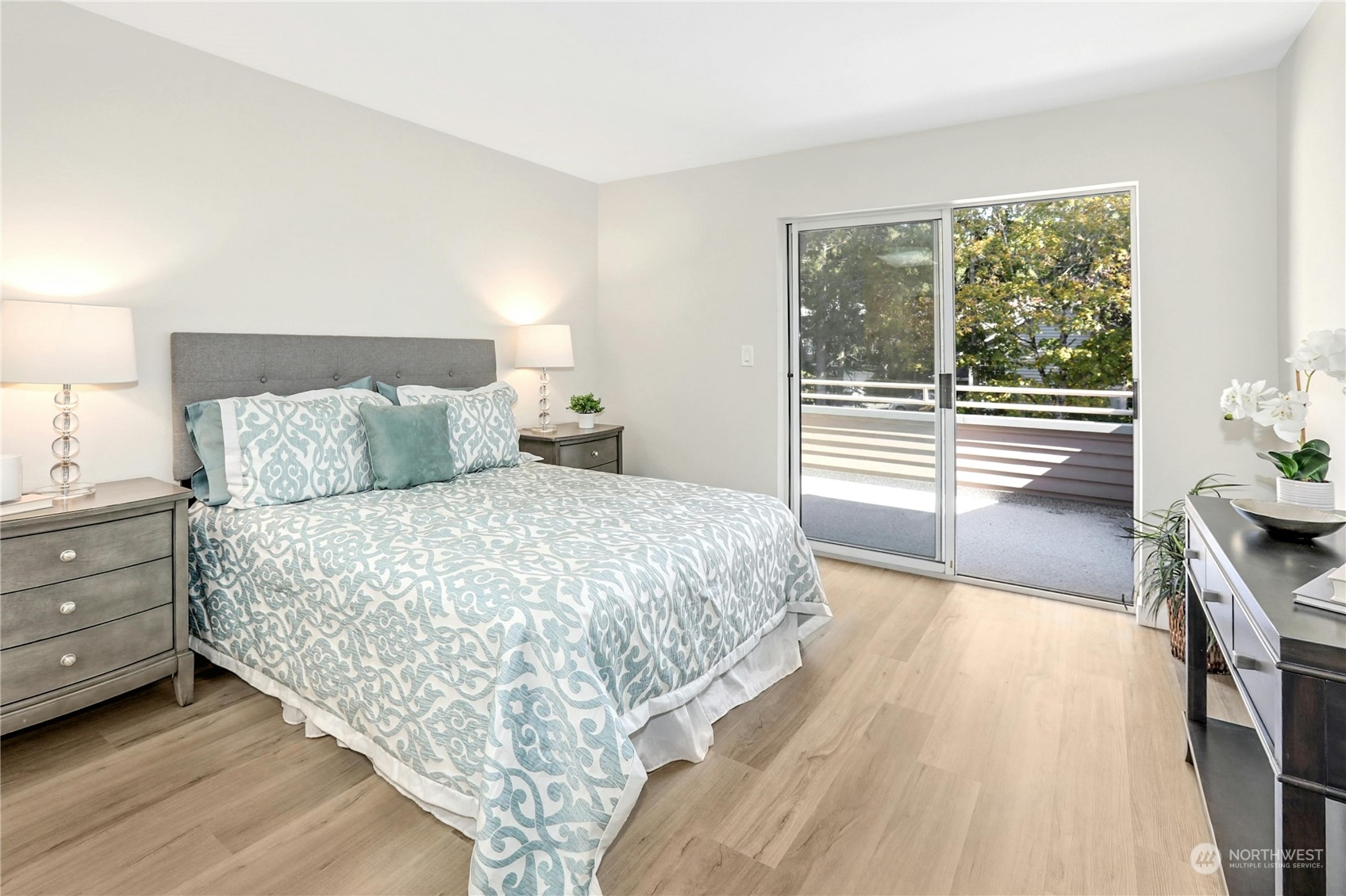 11822 NE 80th Street Unit: 7