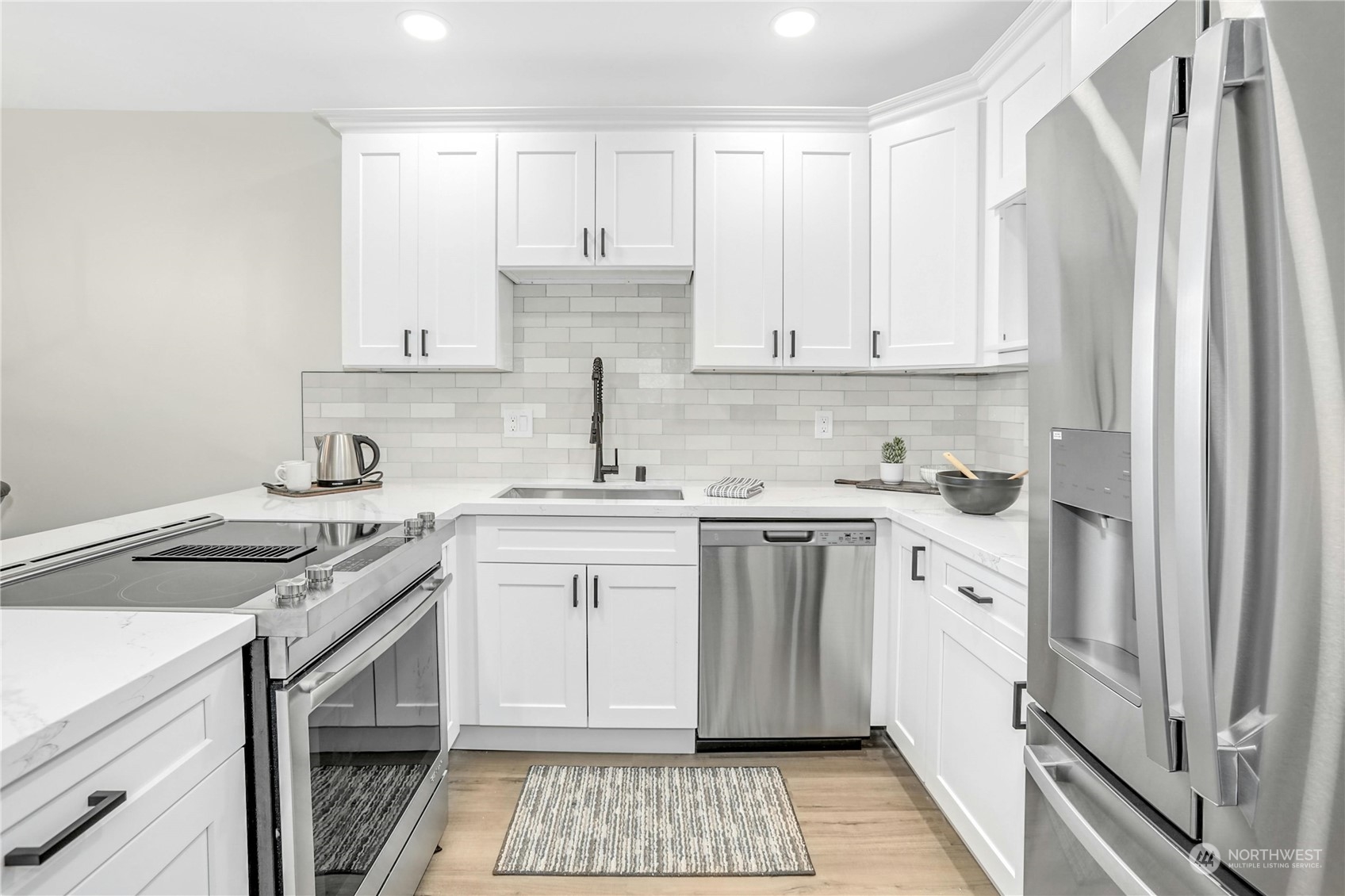 11822 NE 80th Street Unit: 7