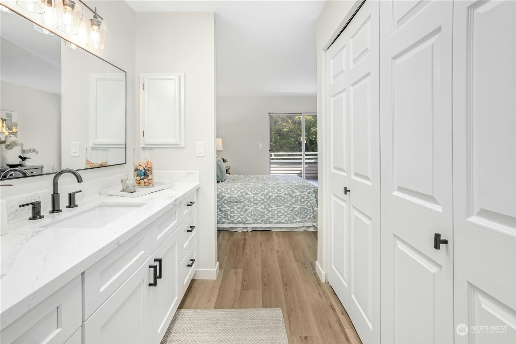 11822 NE 80th Street Unit: 7