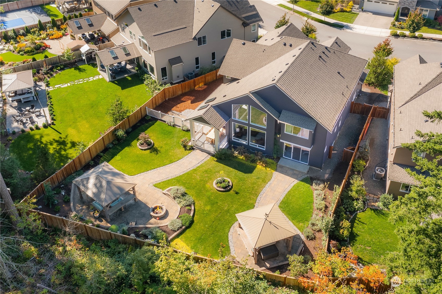 1492 Elk Run Place SE