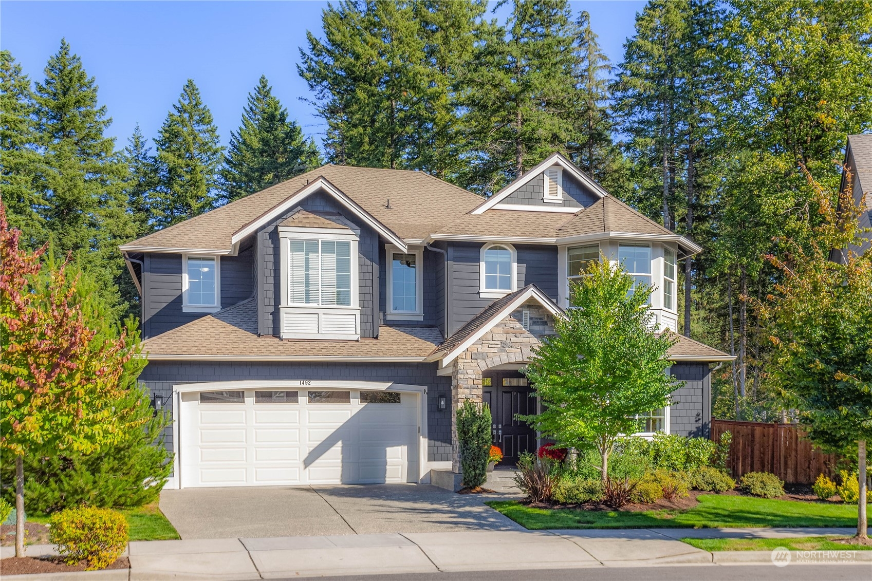 1492 Elk Run Place SE