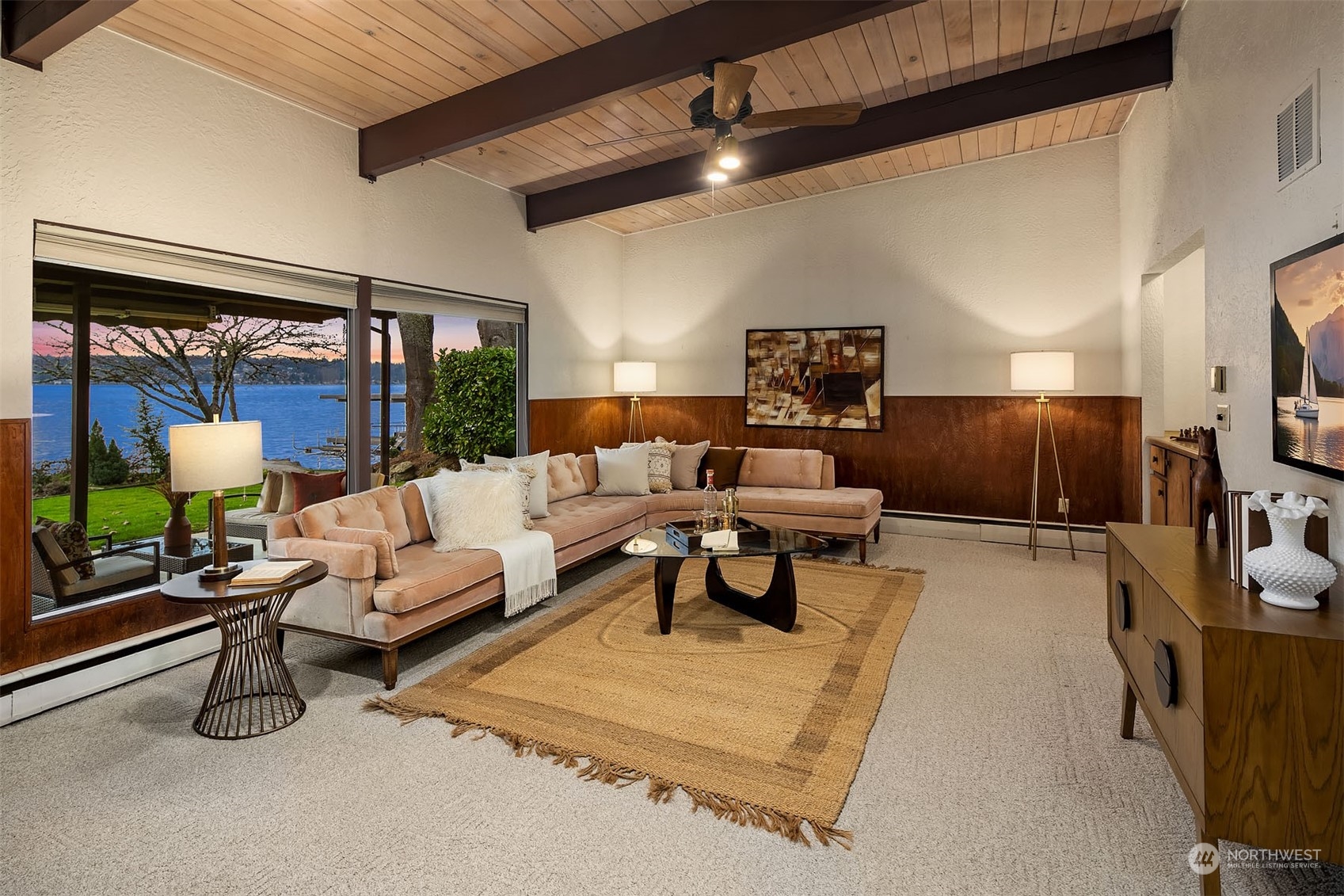 3713 E Lake Sammamish Shore Lane SE