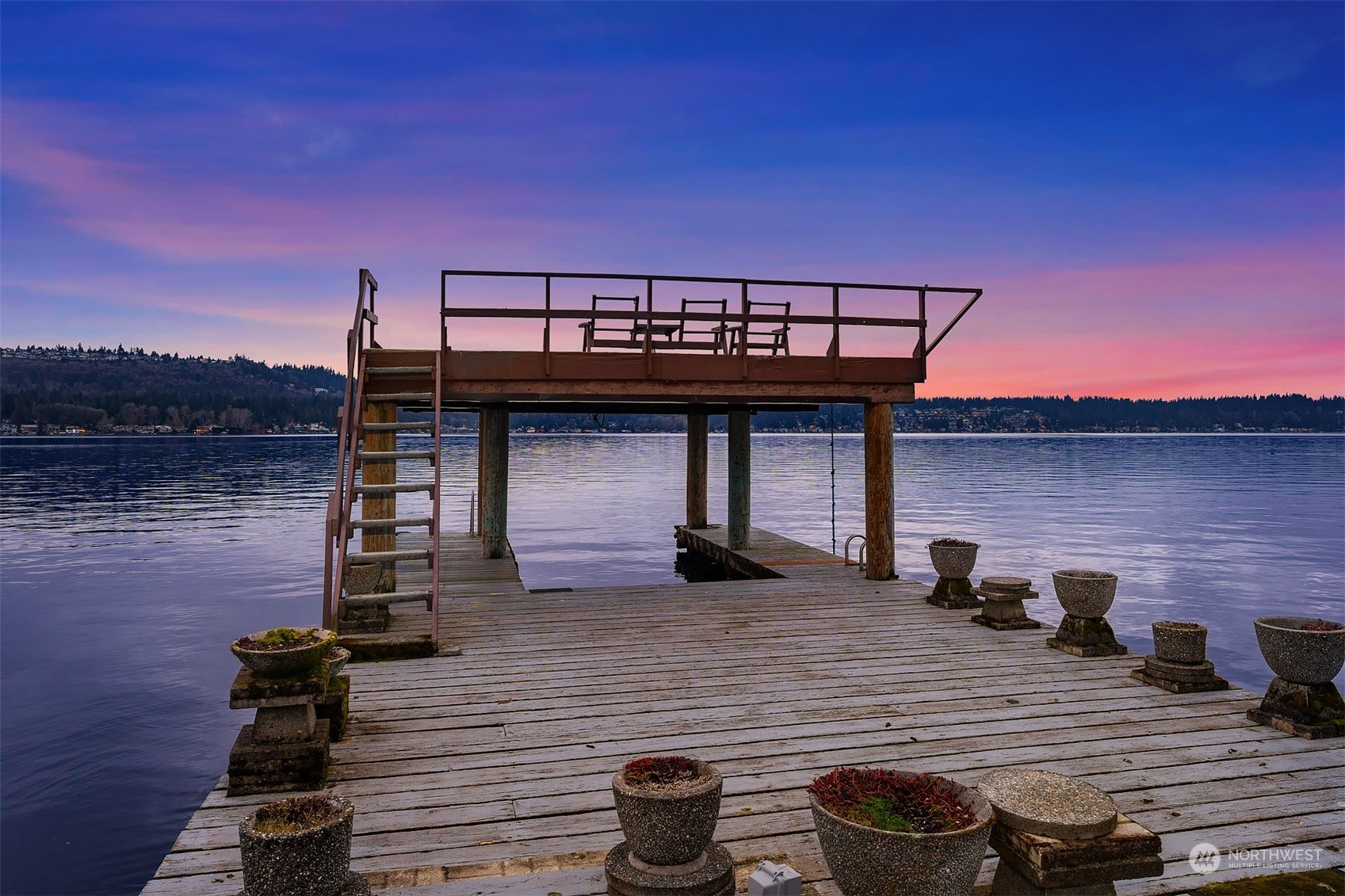 3713 E Lake Sammamish Shore Lane SE