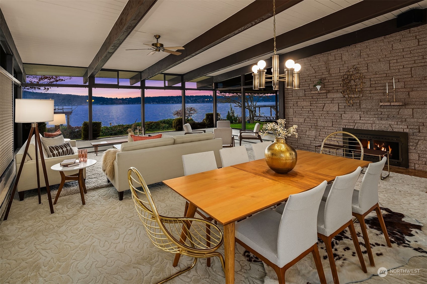 3713 E Lake Sammamish Shore Lane SE