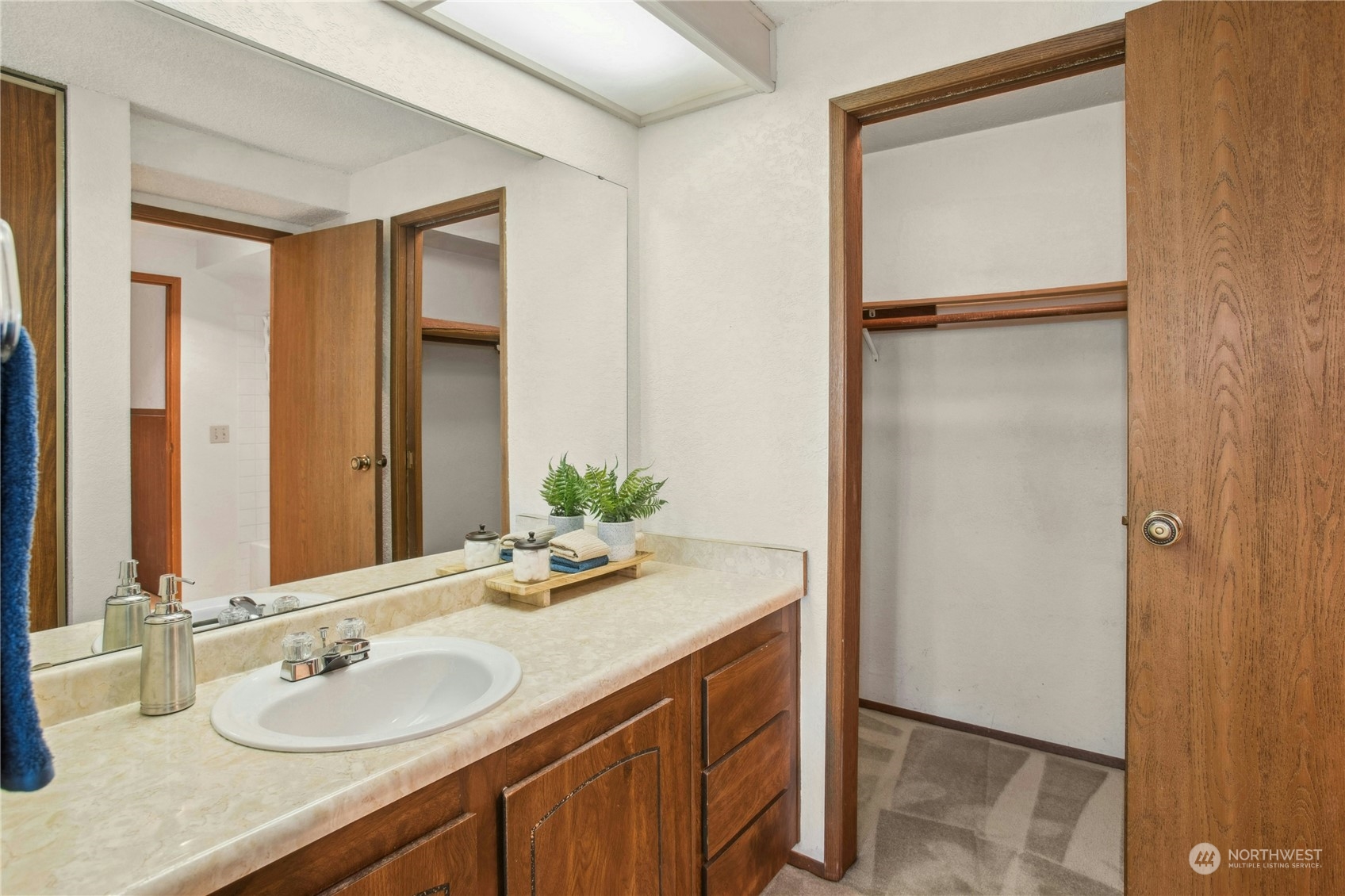 14639 NE 35th Street Unit: J20