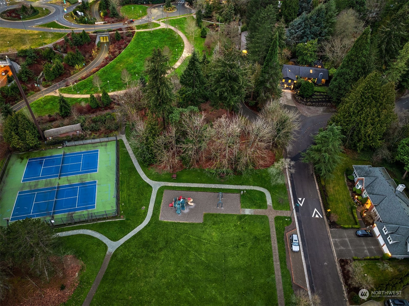 8429 Hunts Point Lane