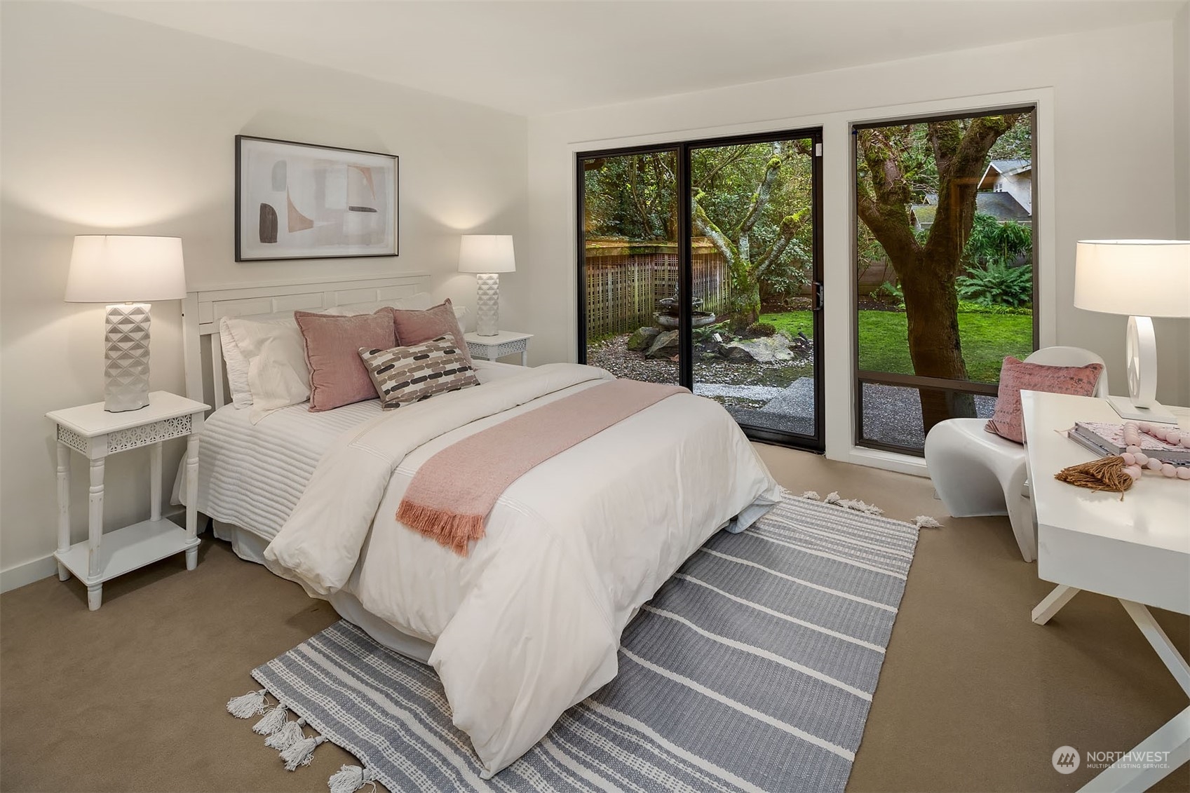 8429 Hunts Point Lane
