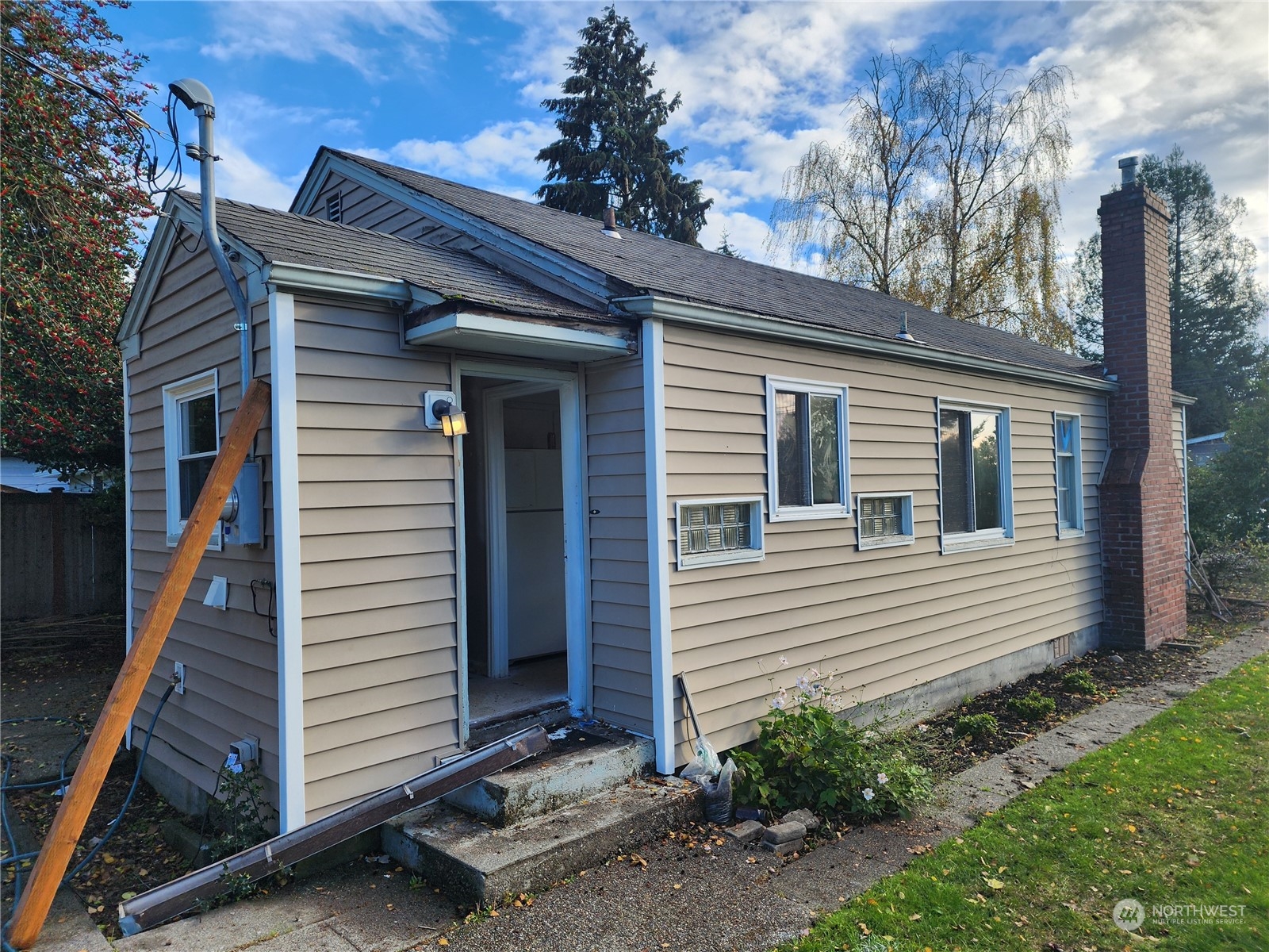 502 N 104th Street