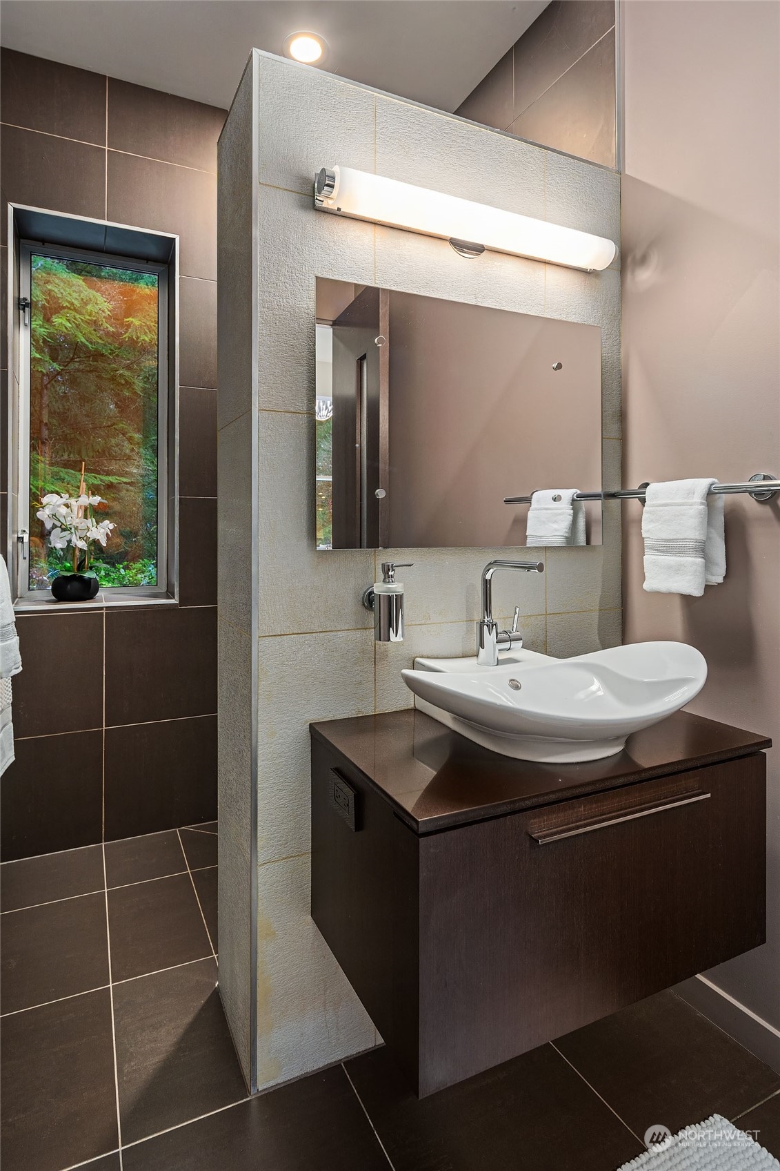 12412 NE 37th Street