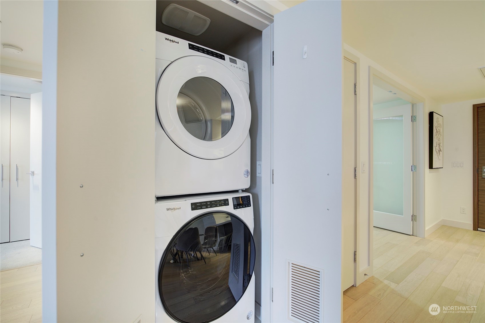 583 Battery Street Unit: 706N