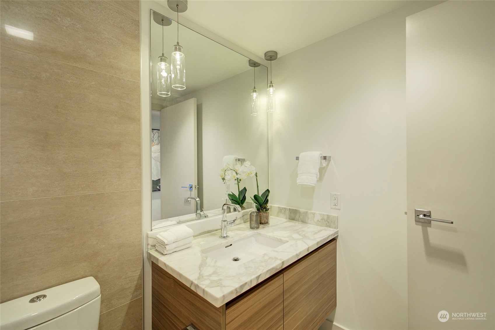 583 Battery Street Unit: 706N