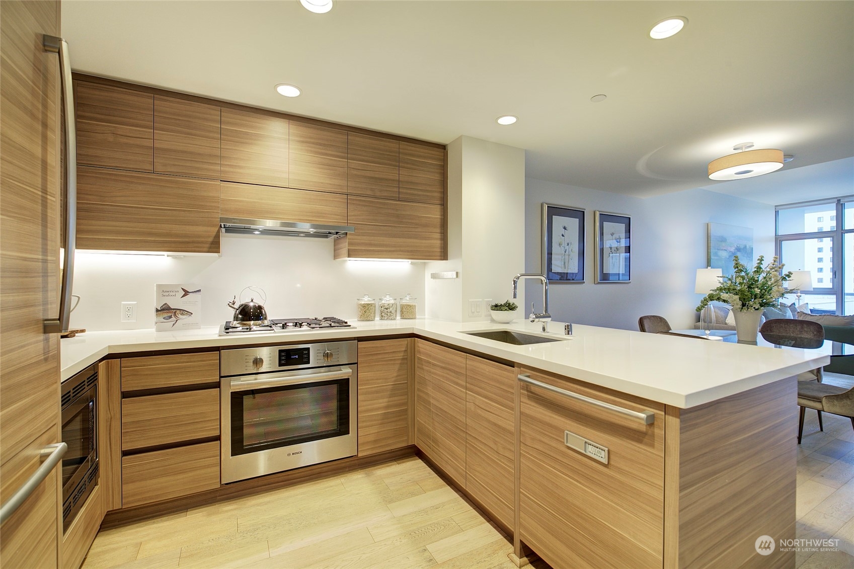 583 Battery Street Unit: 706N