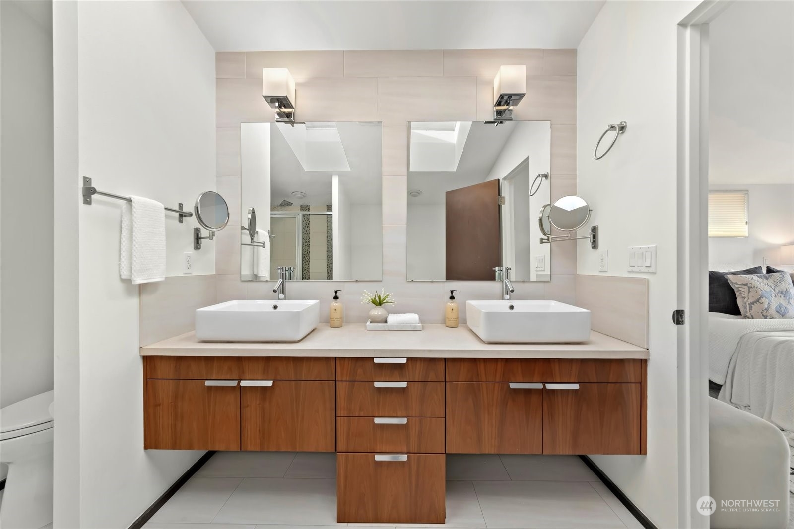 1542 NW 58th Street Unit: B