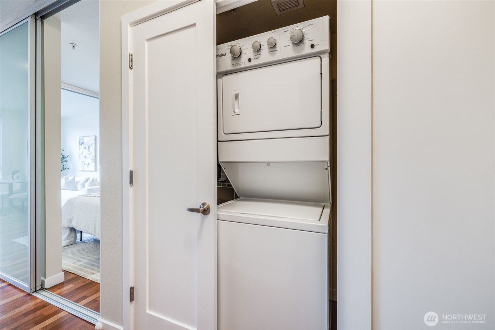 3104 Western Avenue Unit: 622