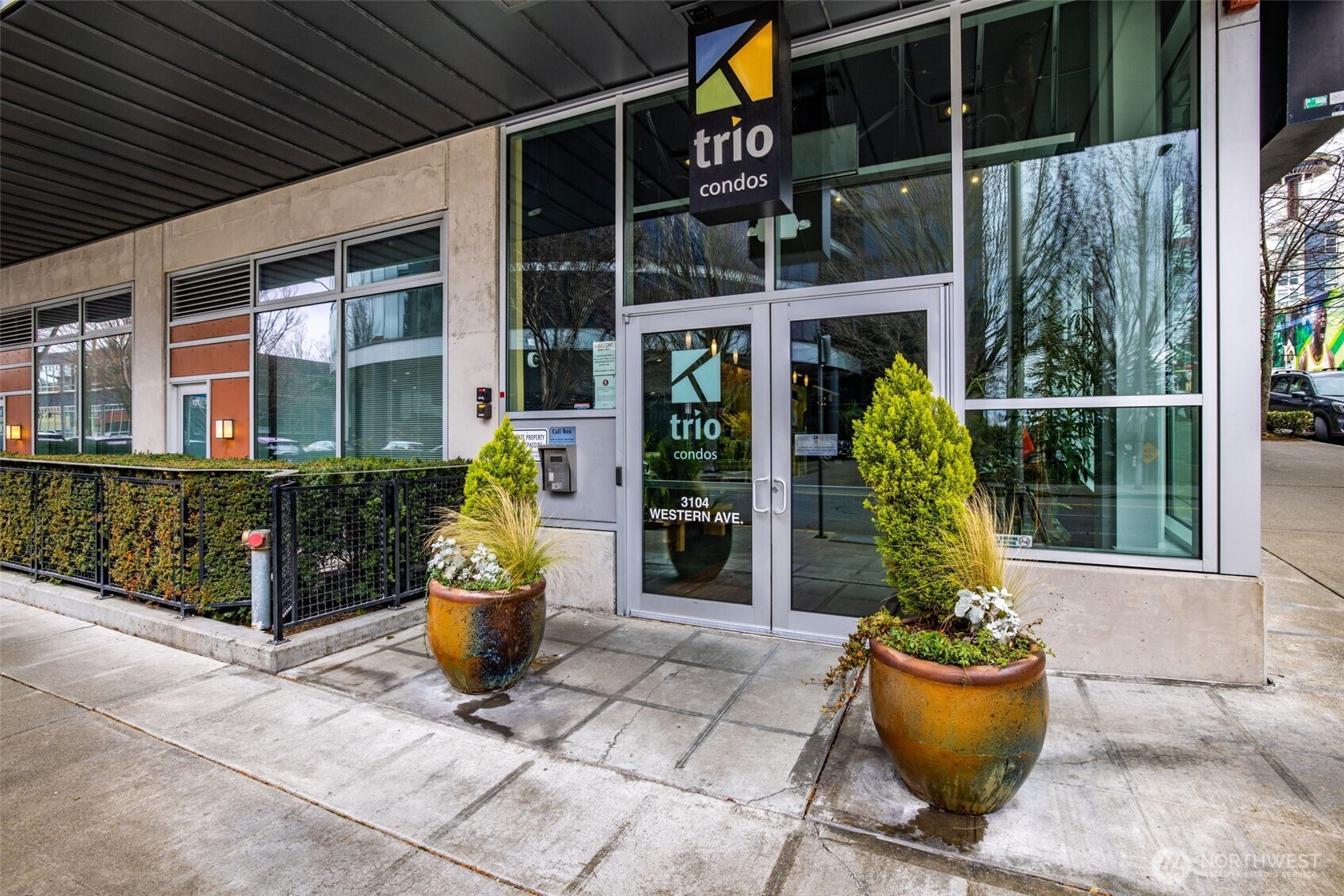 3104 Western Avenue Unit: 622