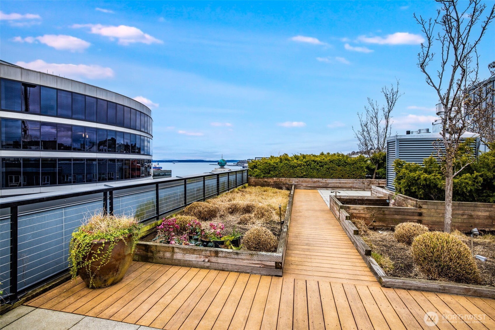 3104 Western Avenue Unit: 622