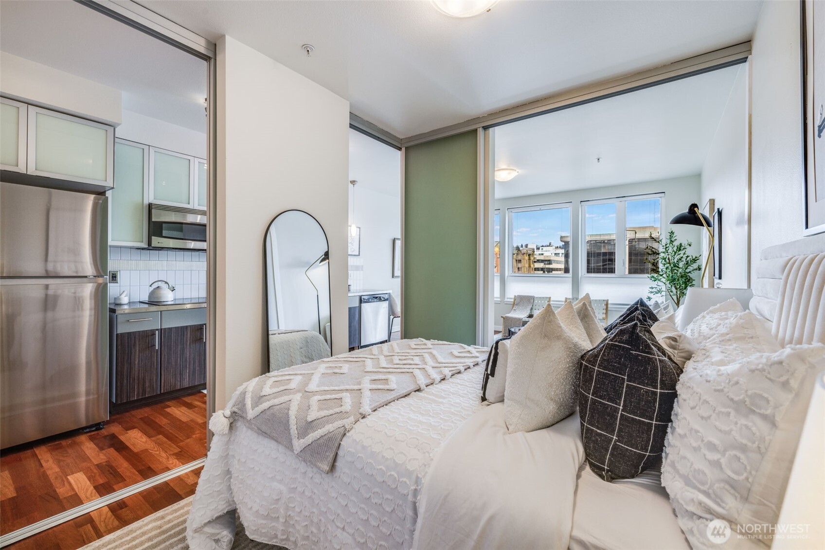 3104 Western Avenue Unit: 622