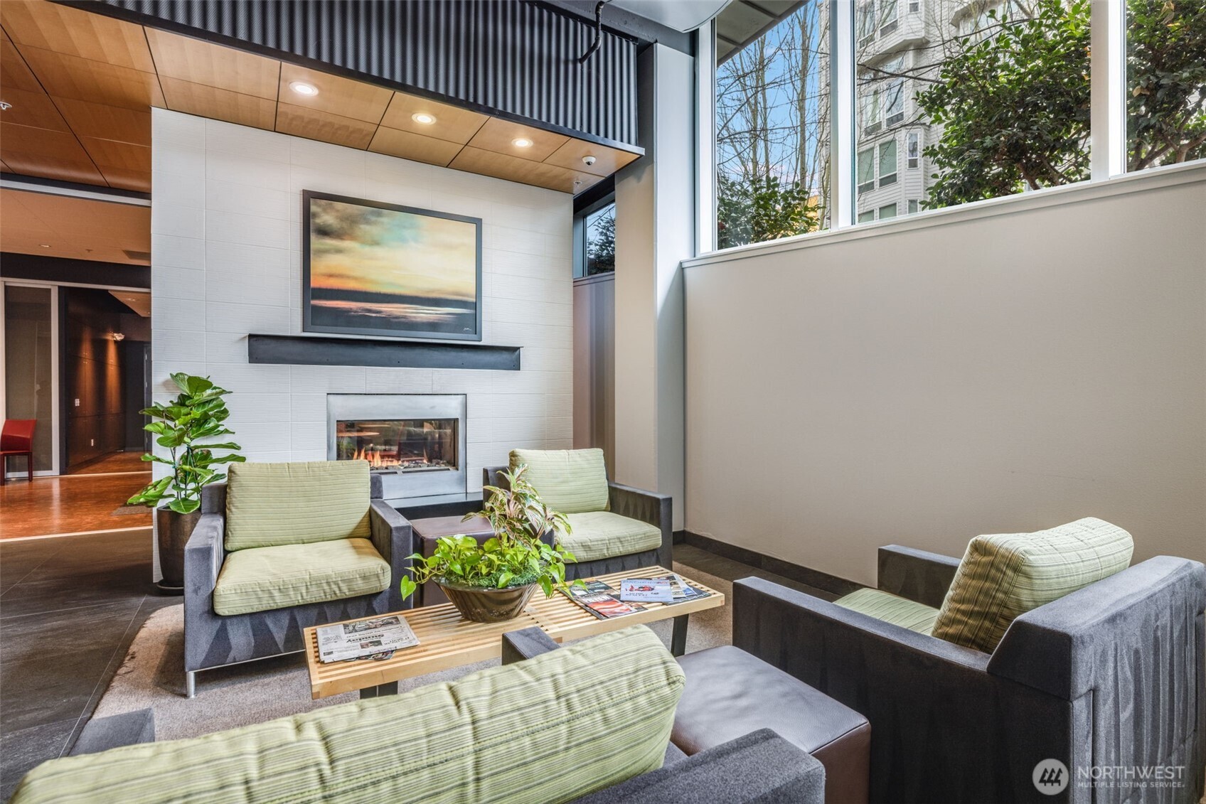 3104 Western Avenue Unit: 622