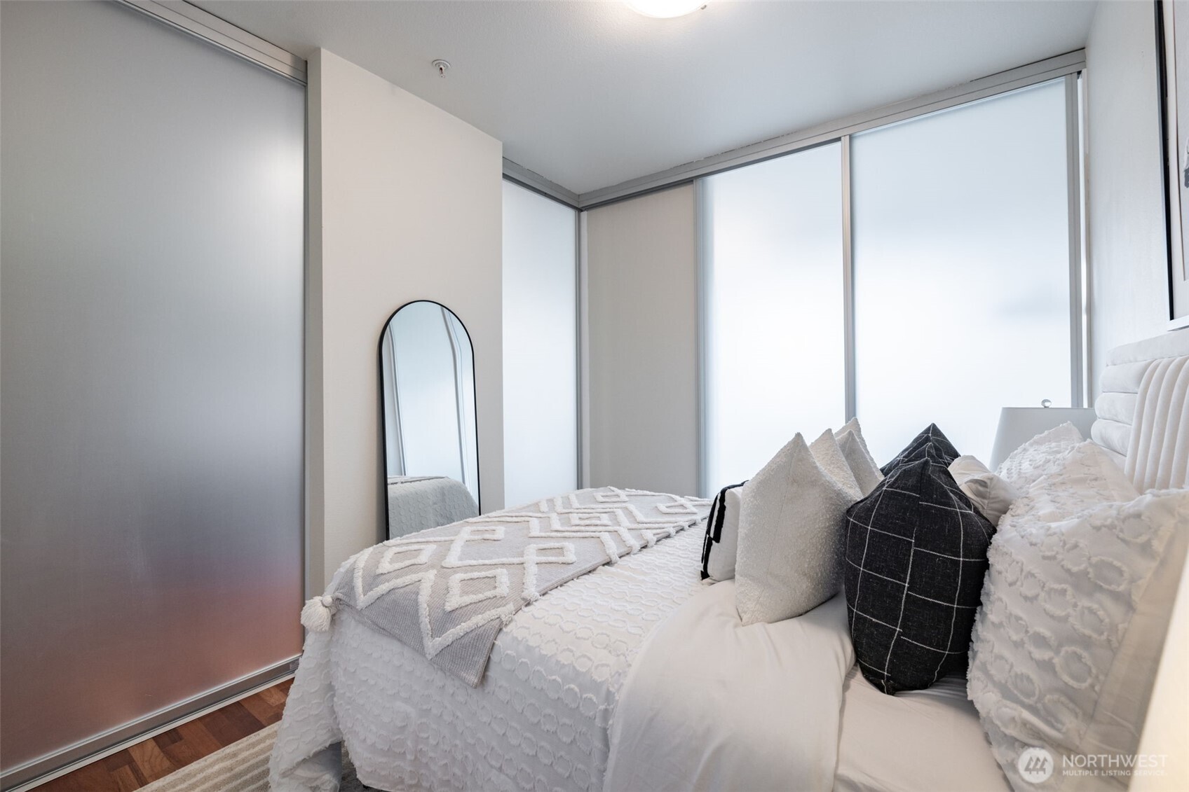 3104 Western Avenue Unit: 622