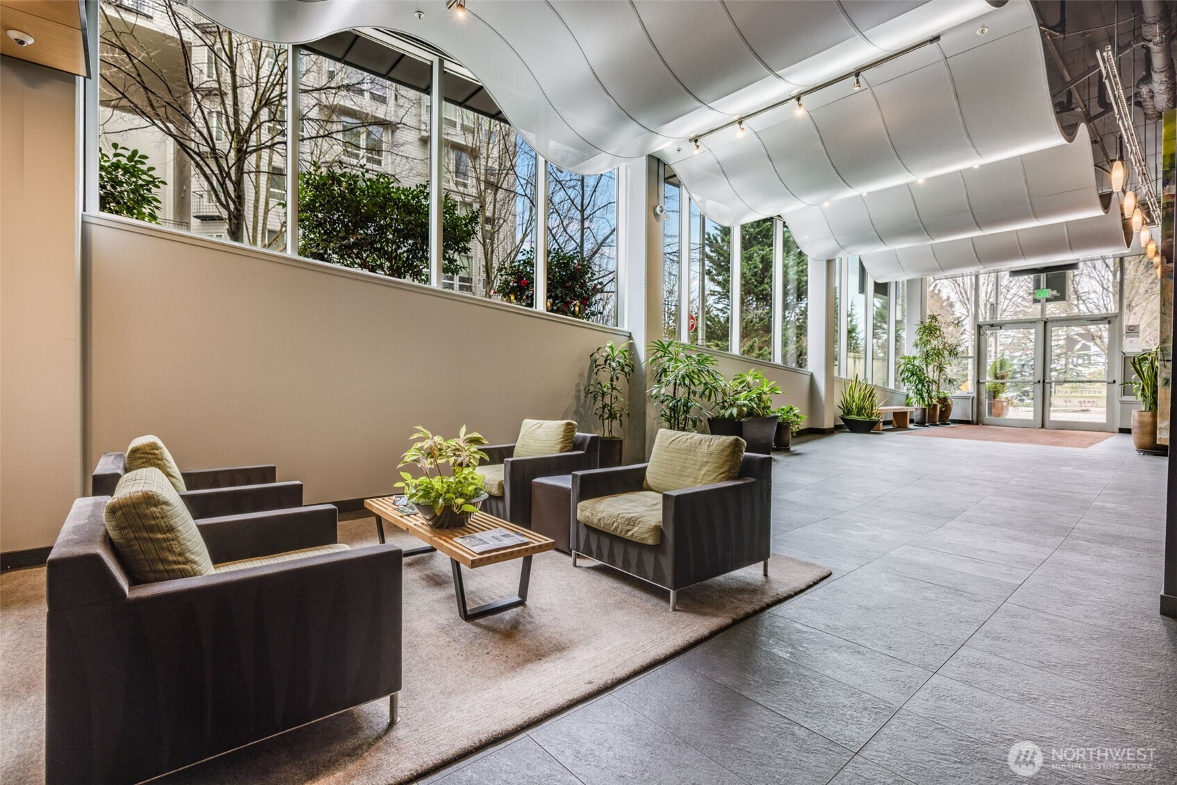 3104 Western Avenue Unit: 622