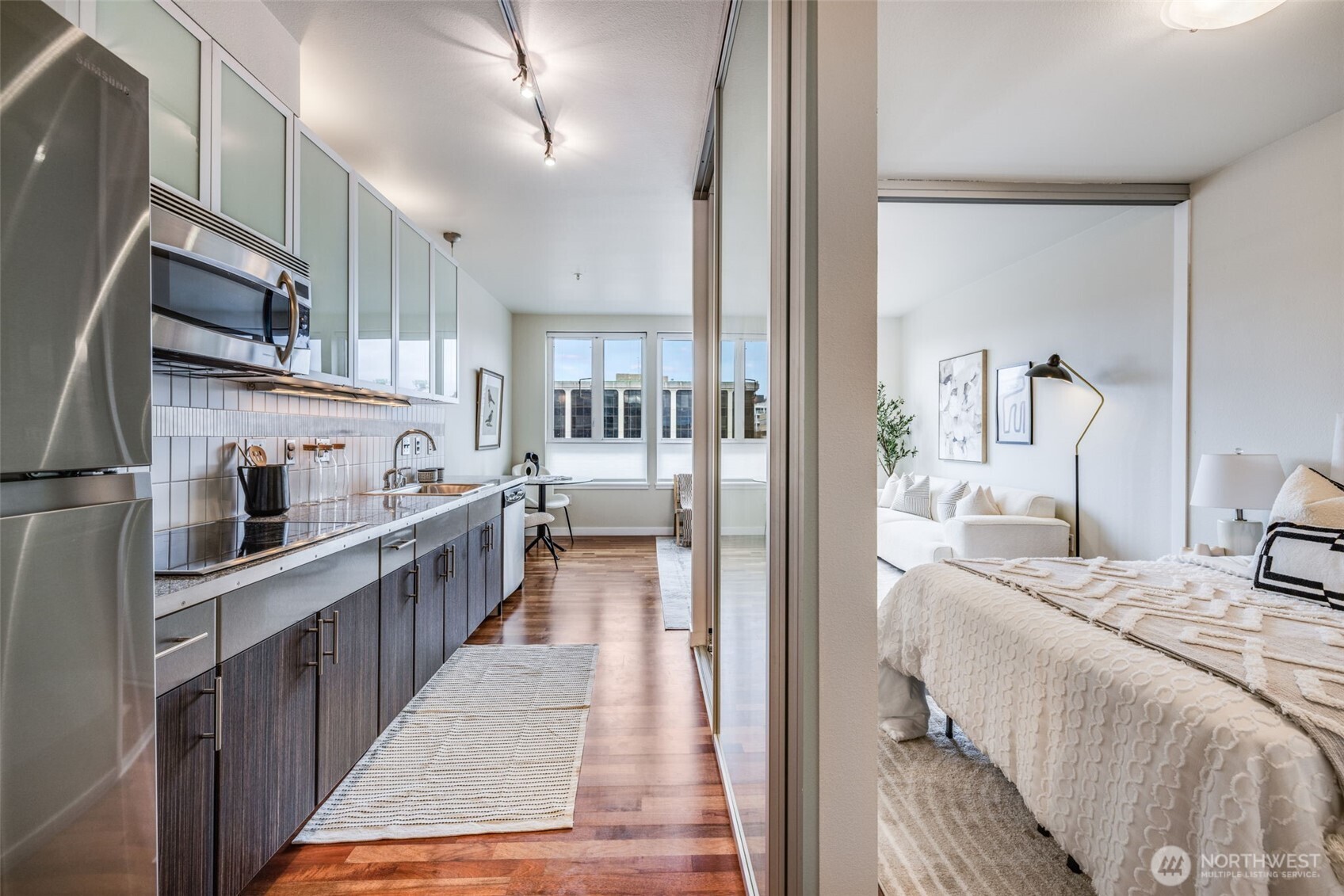 3104 Western Avenue Unit: 622