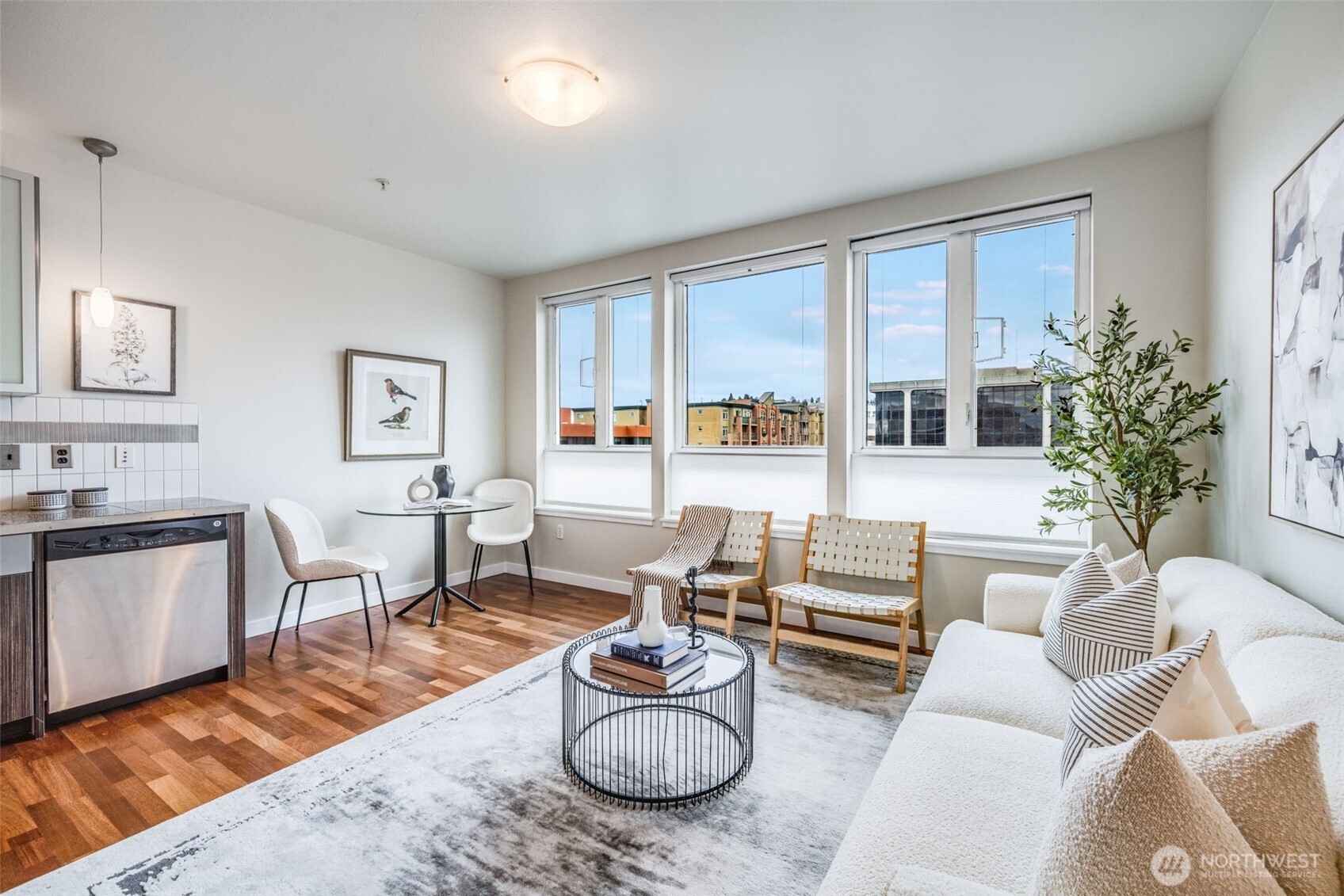 3104 Western Avenue Unit: 622