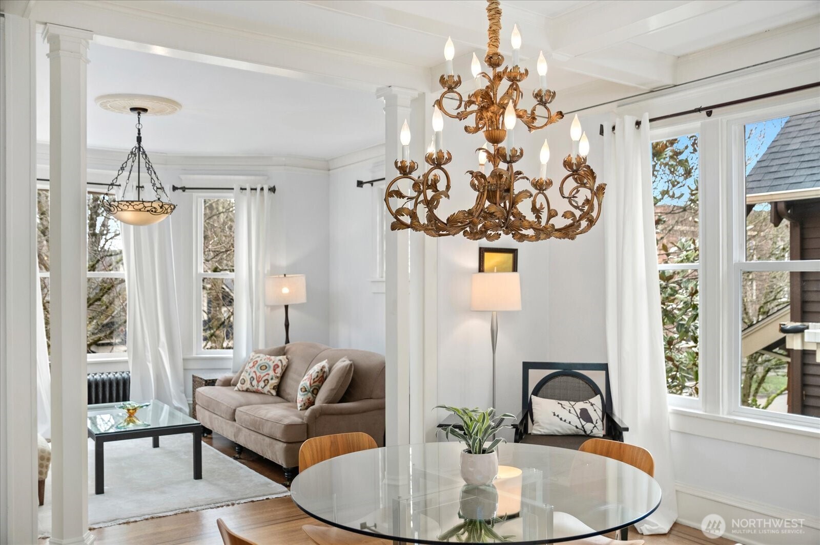 521 16th Avenue E Unit: 3