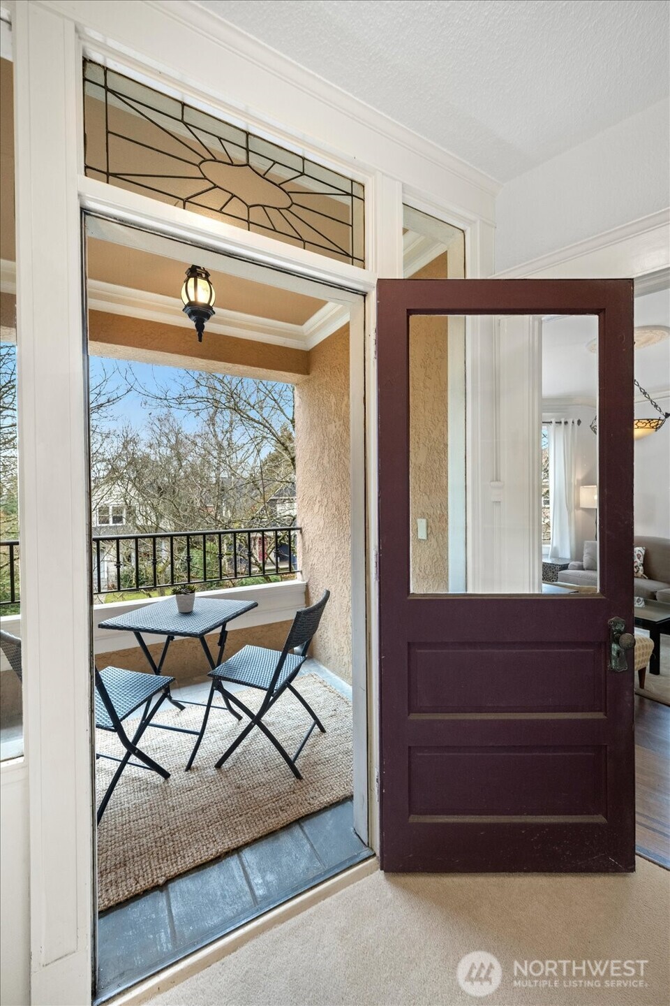521 16th Avenue E Unit: 3
