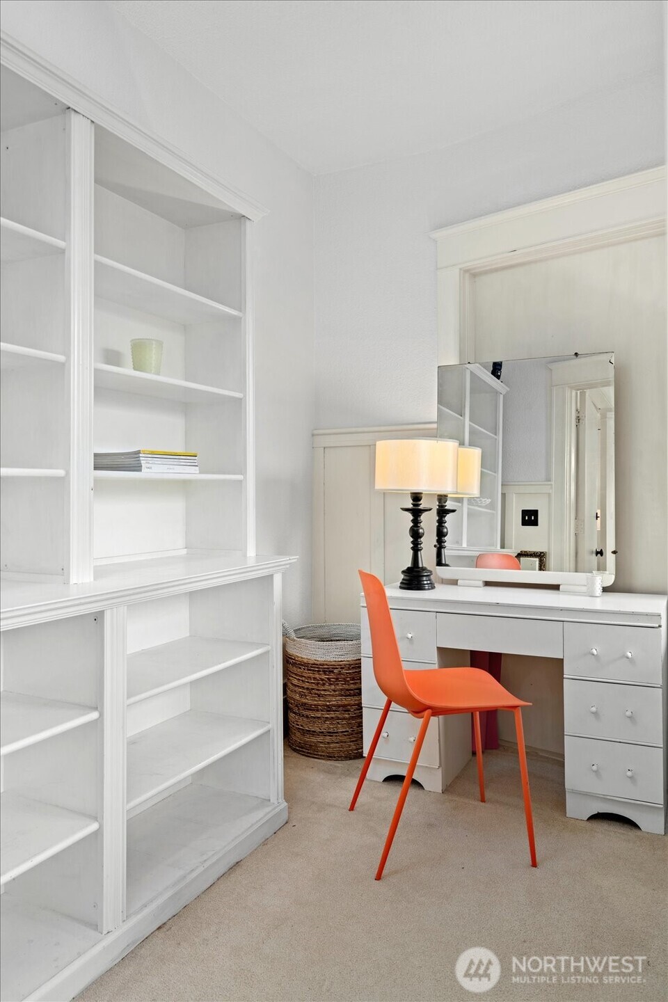 521 16th Avenue E Unit: 3