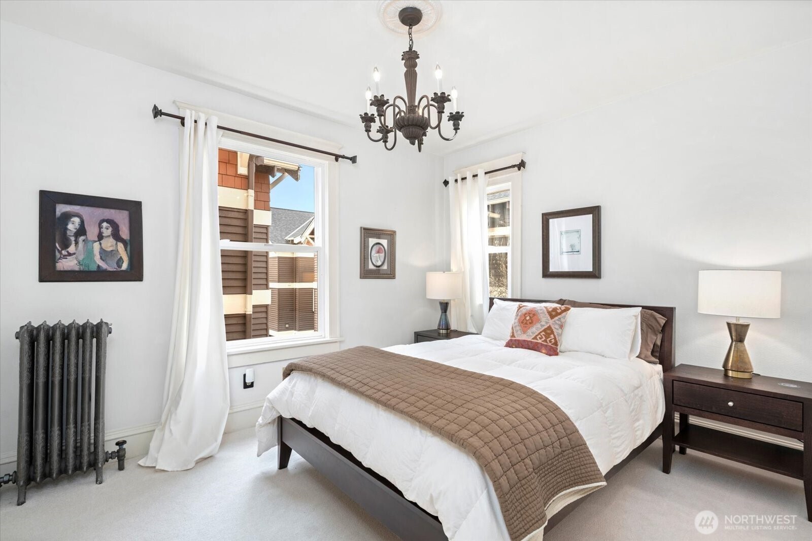 521 16th Avenue E Unit: 3