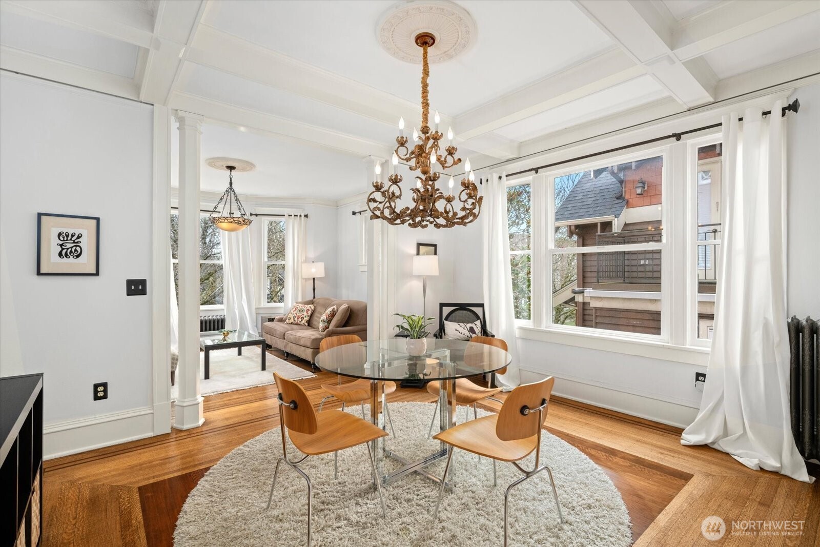 521 16th Avenue E Unit: 3