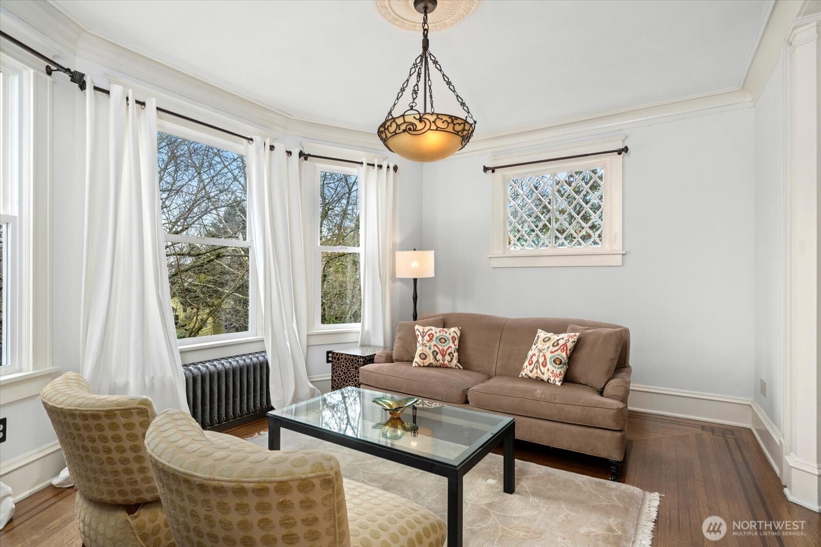 521 16th Avenue E Unit: 3