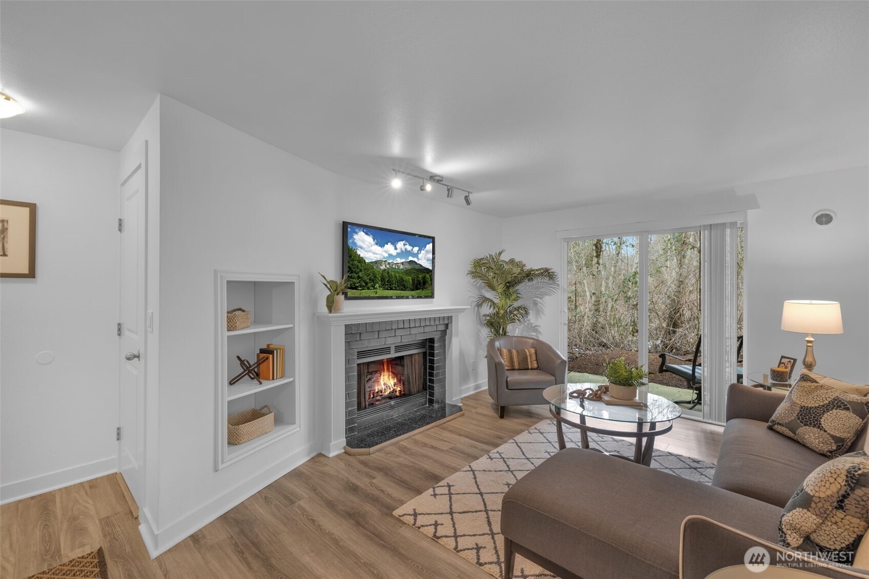 14006 NE 181st Place Unit: B-104