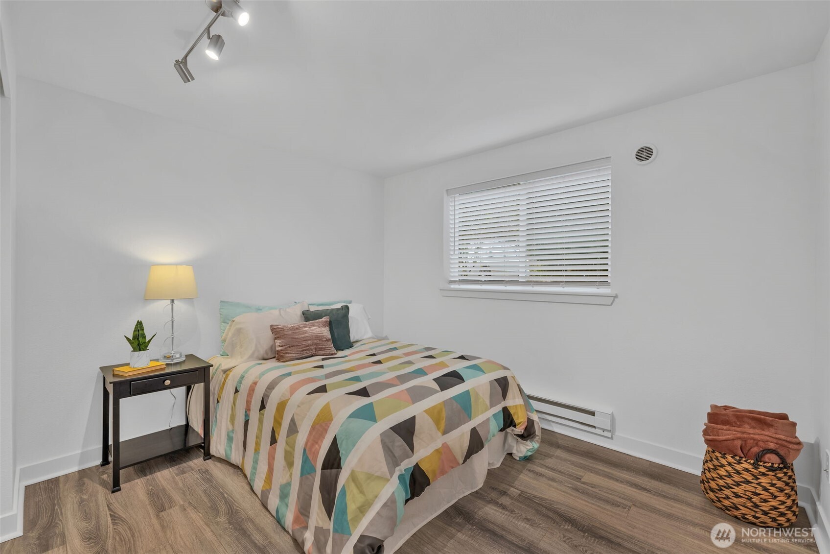 14006 NE 181st Place Unit: B-104