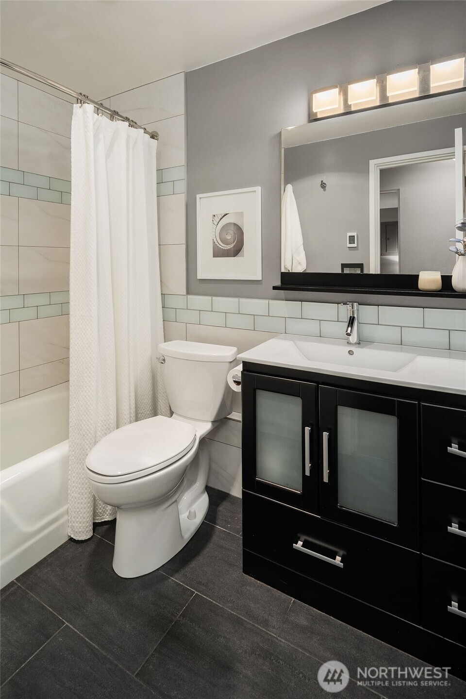 1800 43rd Avenue E Unit: A302