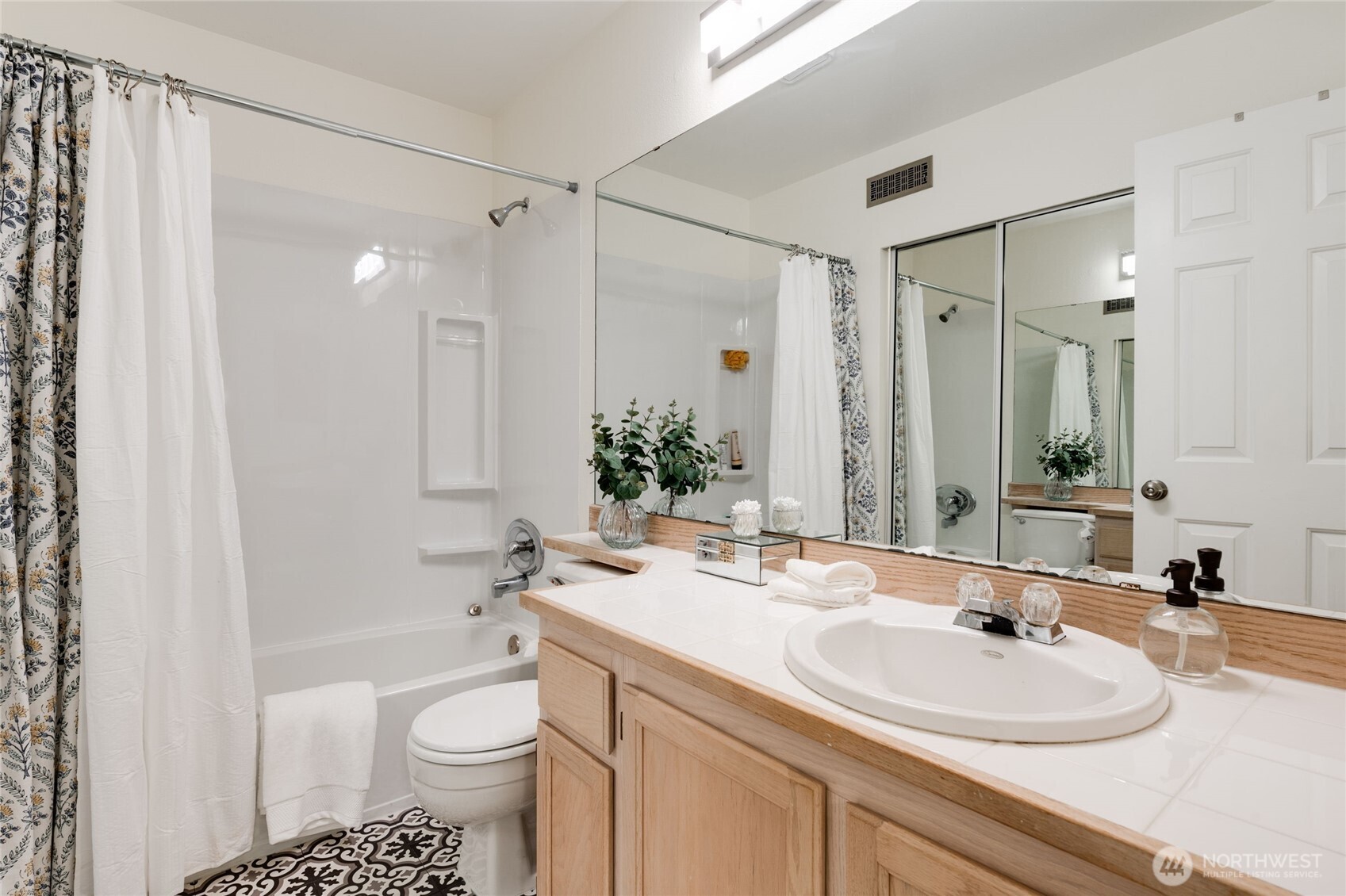 730 112th Street SW Unit: G205