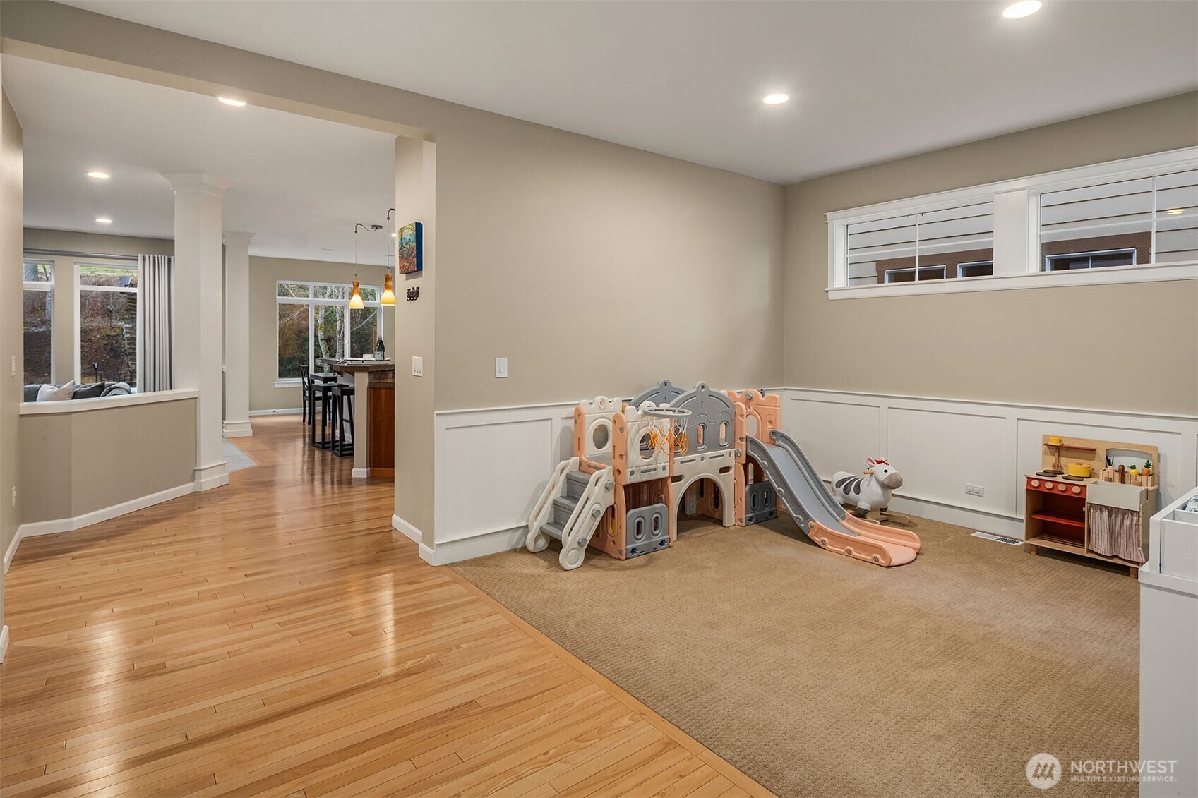 7625 Greenridge Court SE