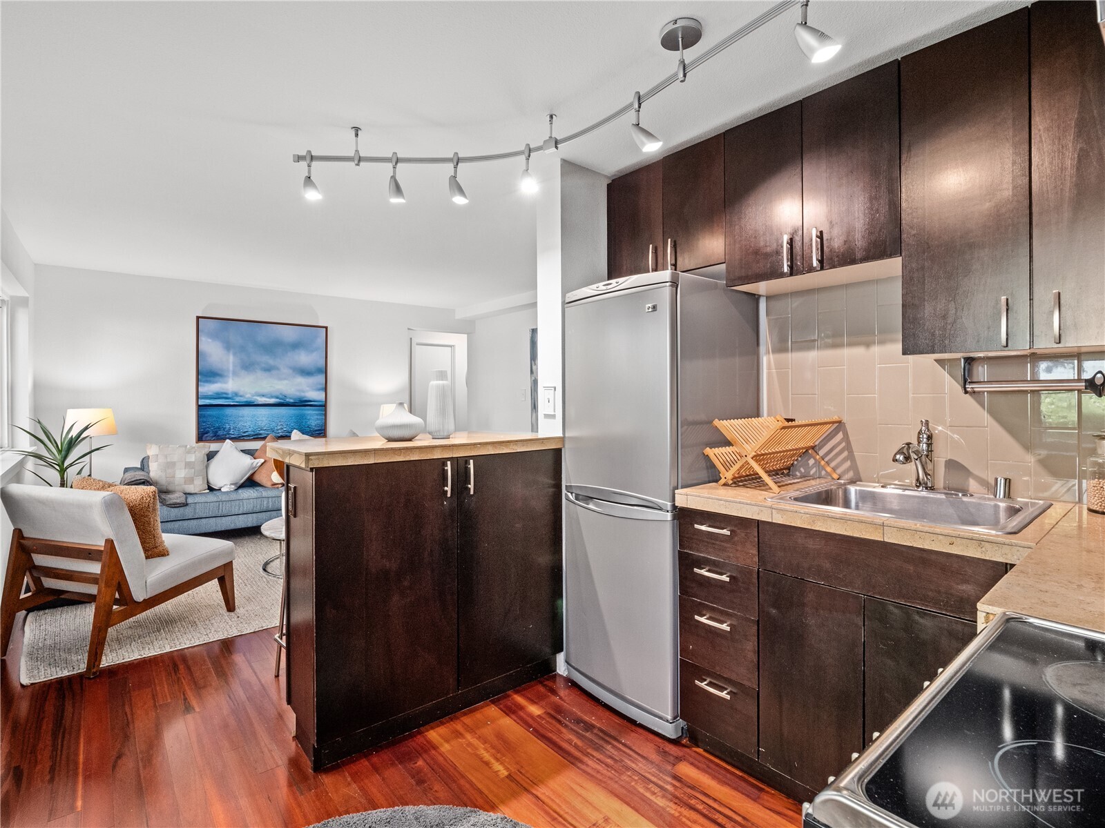 752 Bellevue Avenue E #308