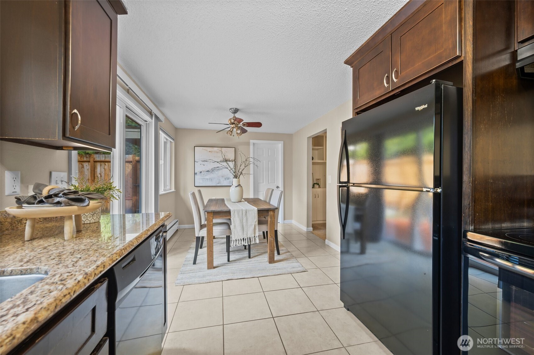 8414 - 8416 Cirque Drive W