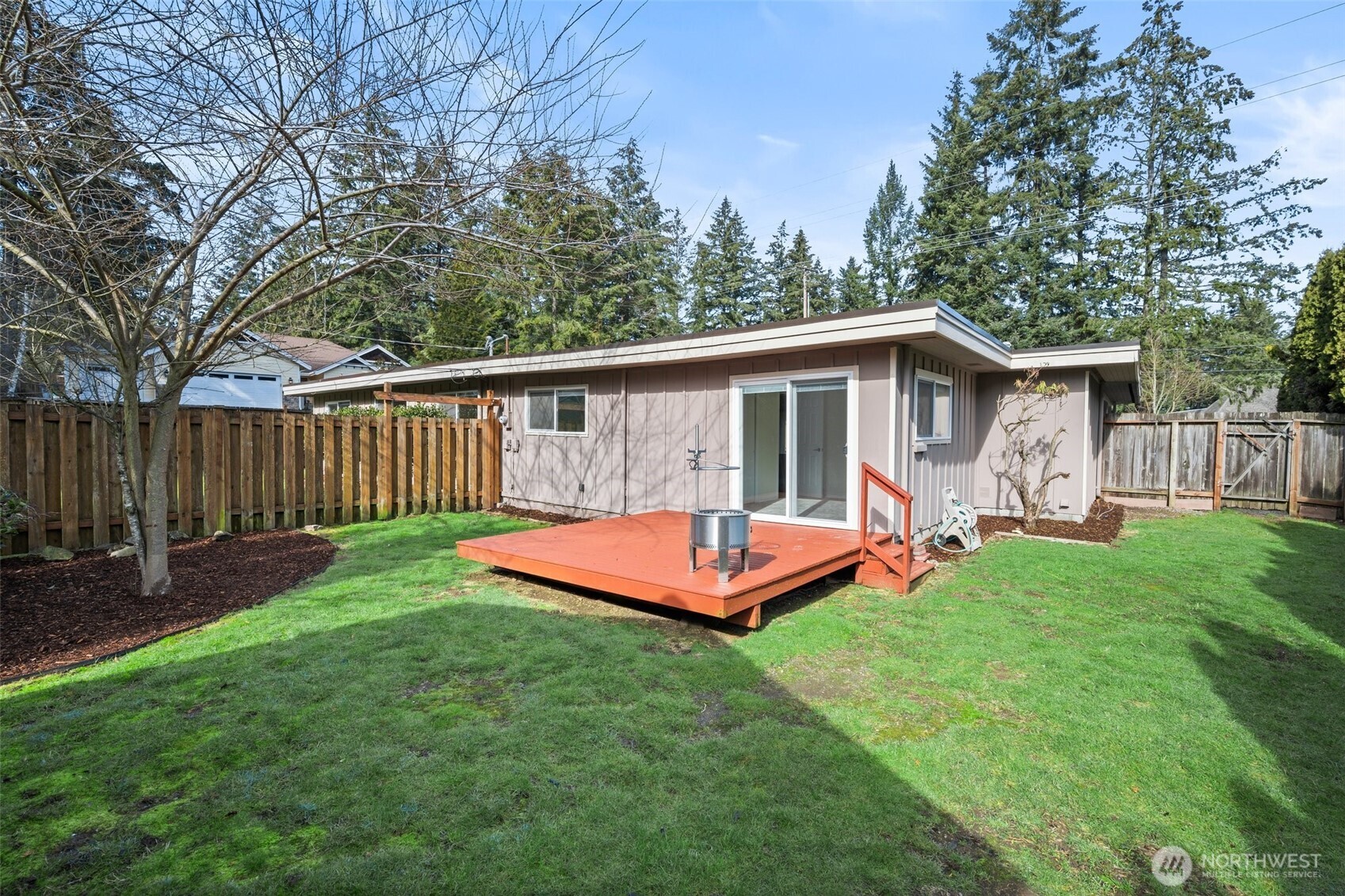 8414 - 8416 Cirque Drive W