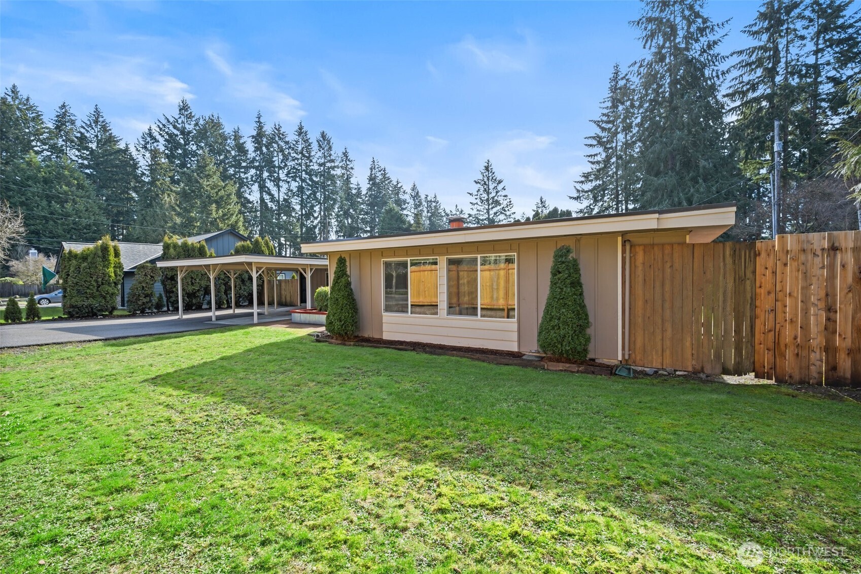8414 - 8416 Cirque Drive W