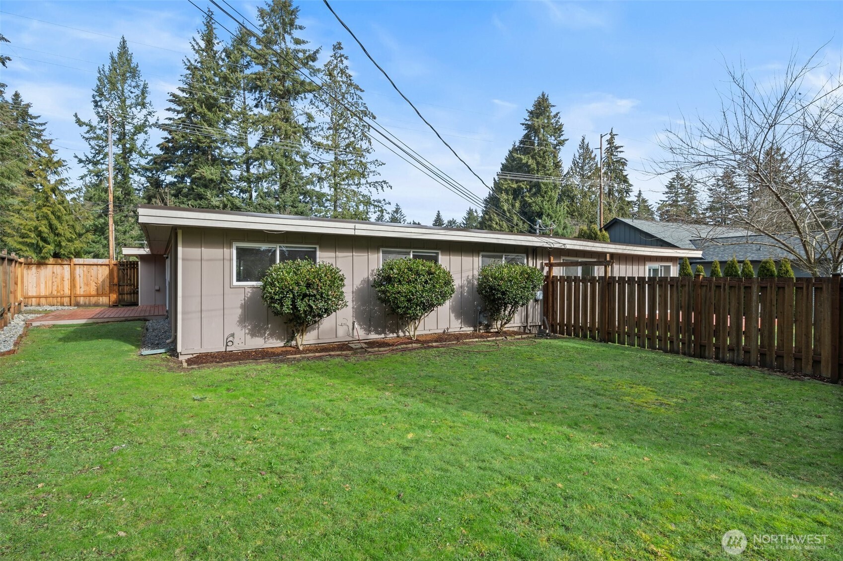 8414 - 8416 Cirque Drive W