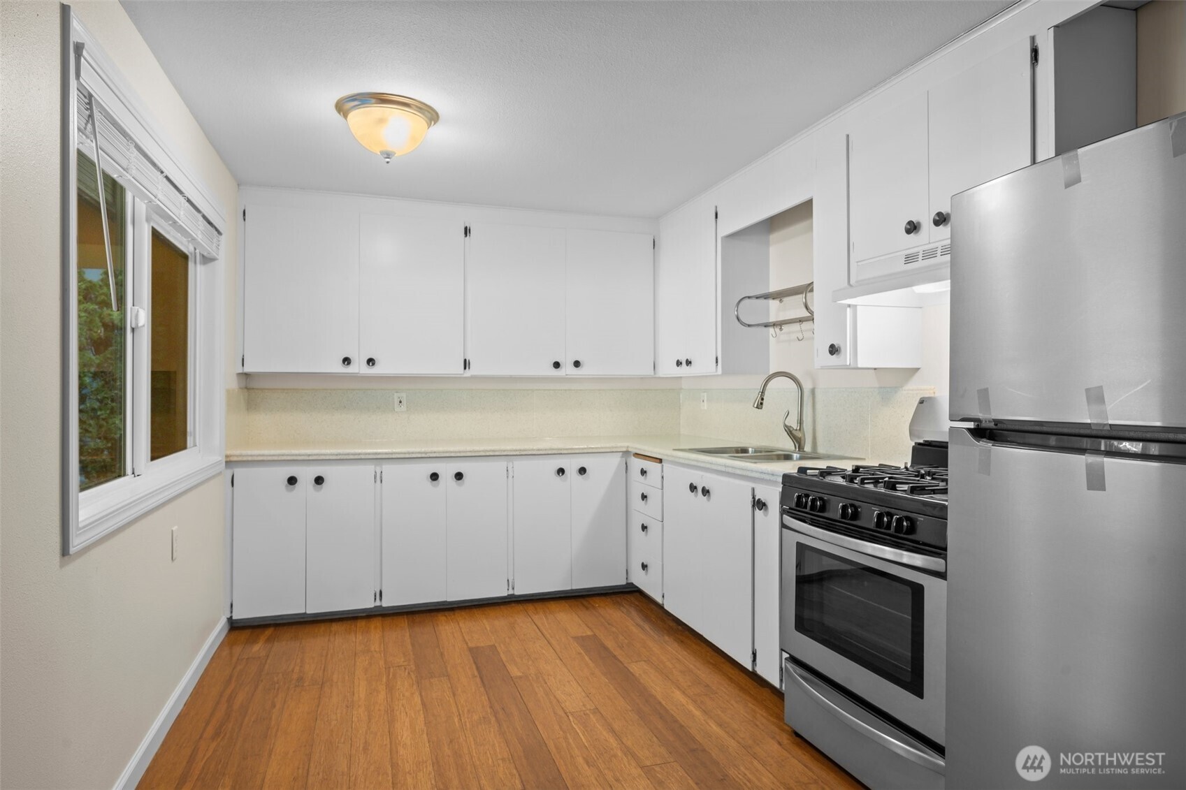8414 - 8416 Cirque Drive W