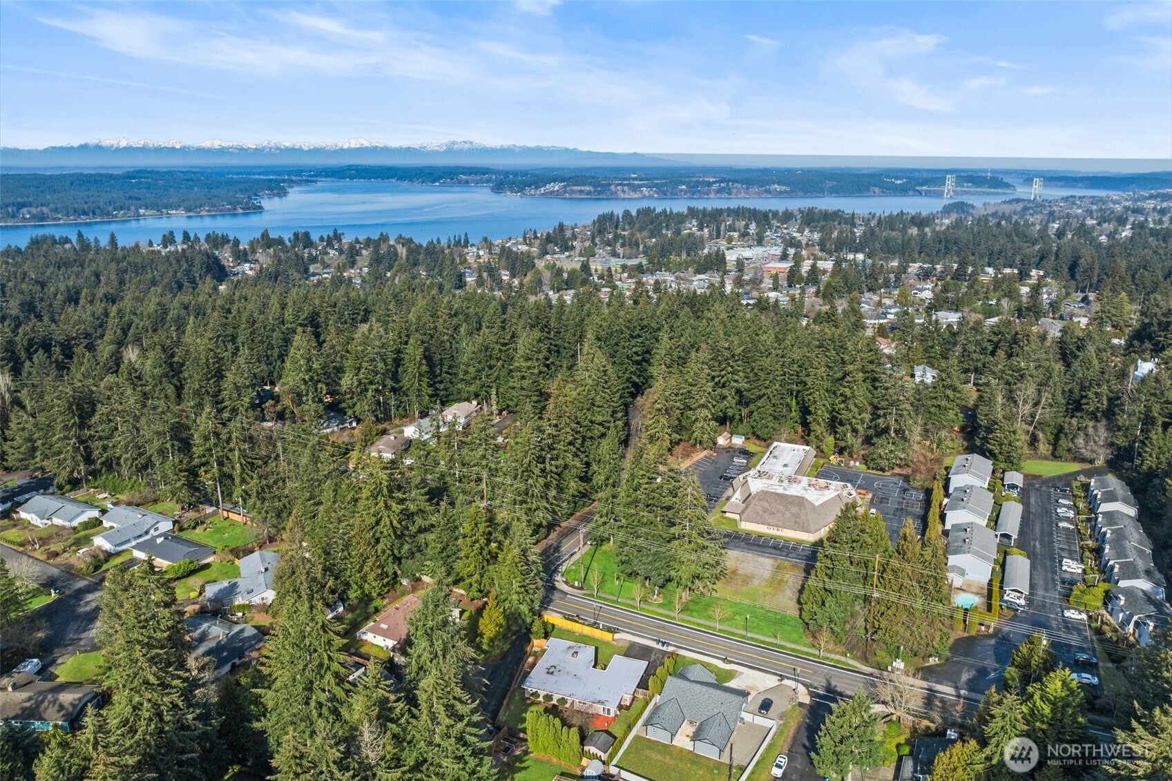 8414 - 8416 Cirque Drive W