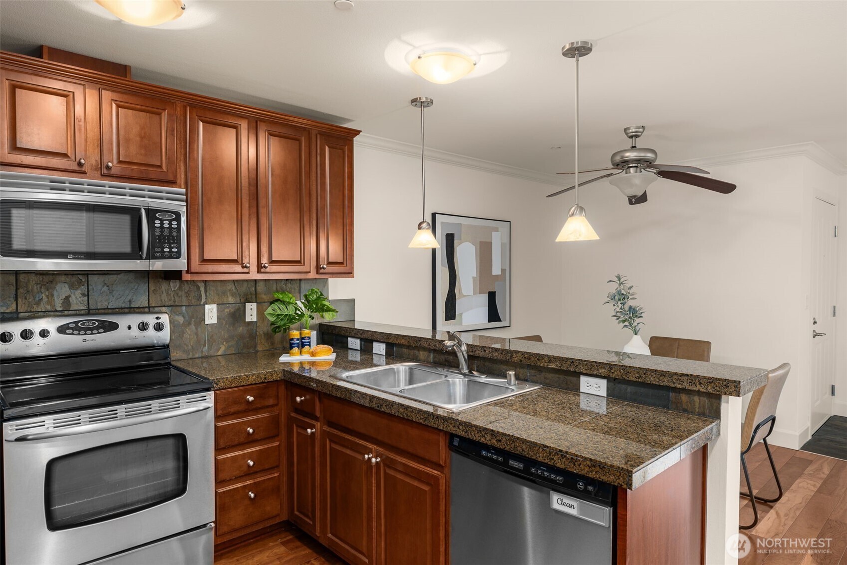 11302 124th Avenue NE Unit: 201