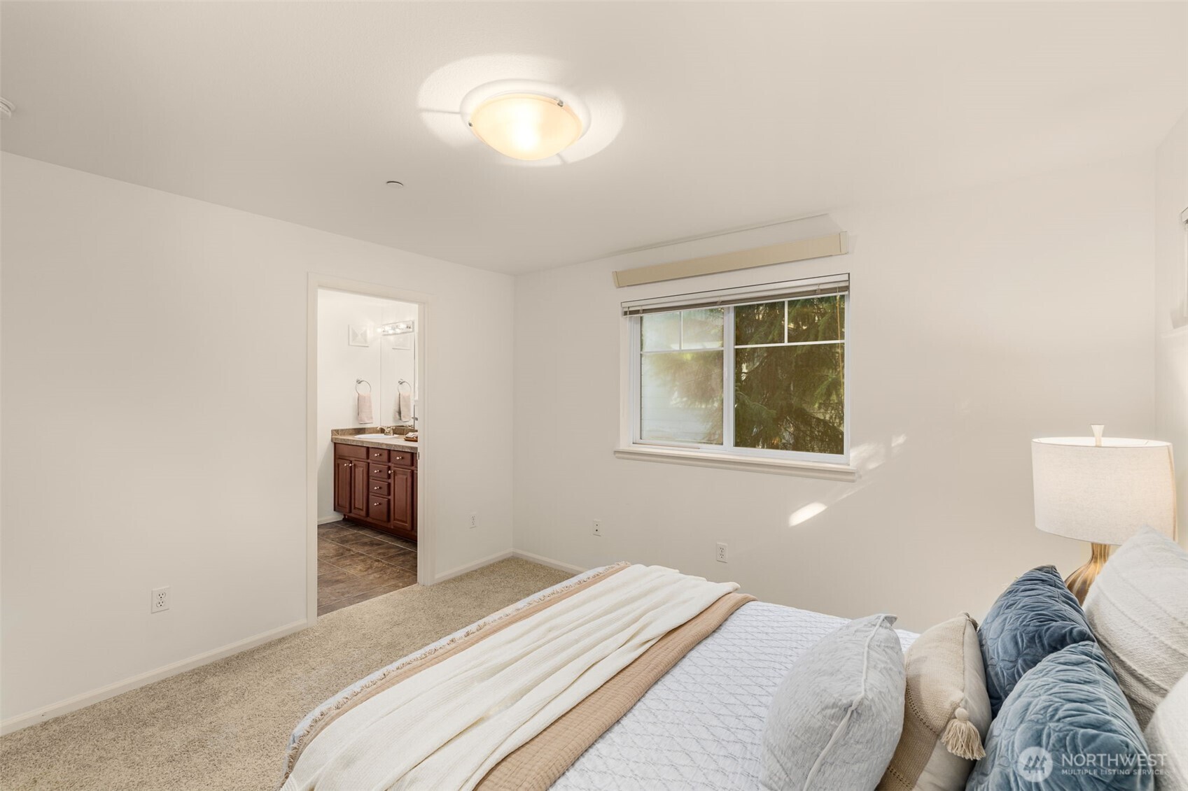 11302 124th Avenue NE Unit: 201