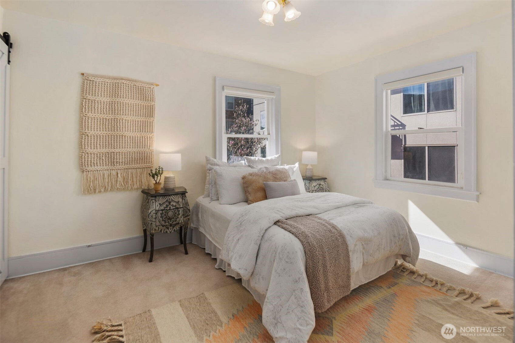 4725 15th Avenue NE Unit: 25