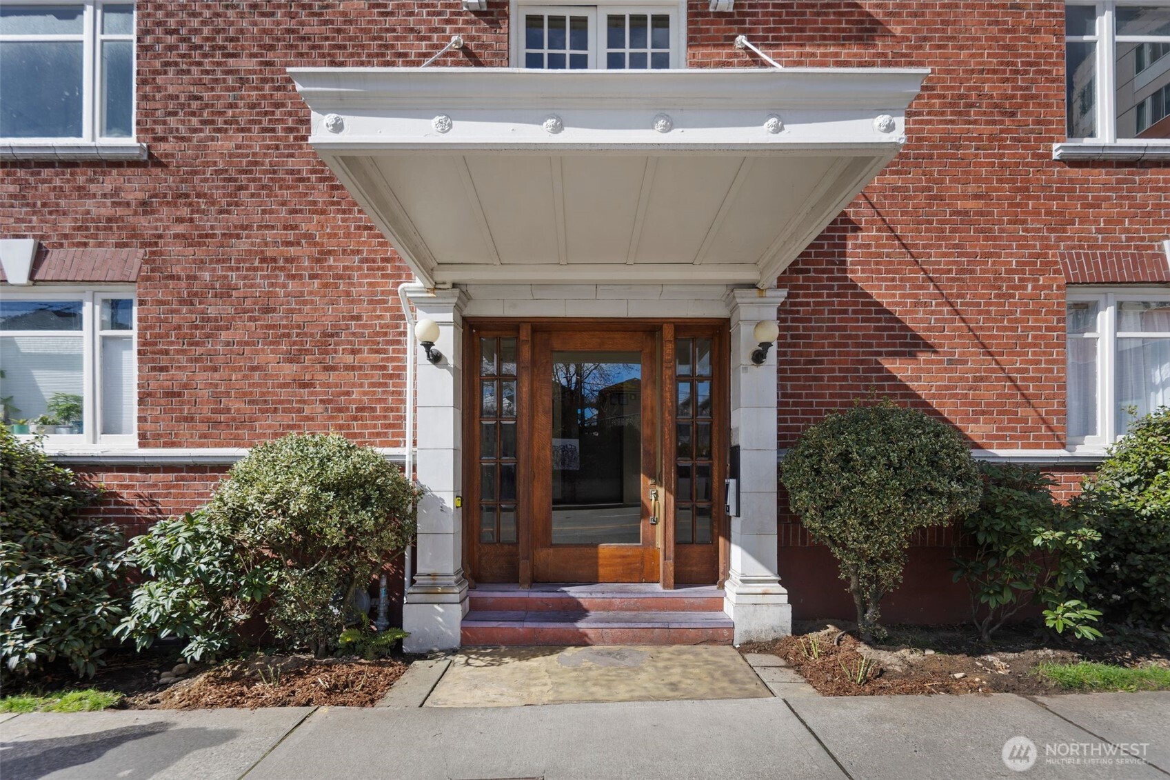 4725 15th Avenue NE Unit: 25