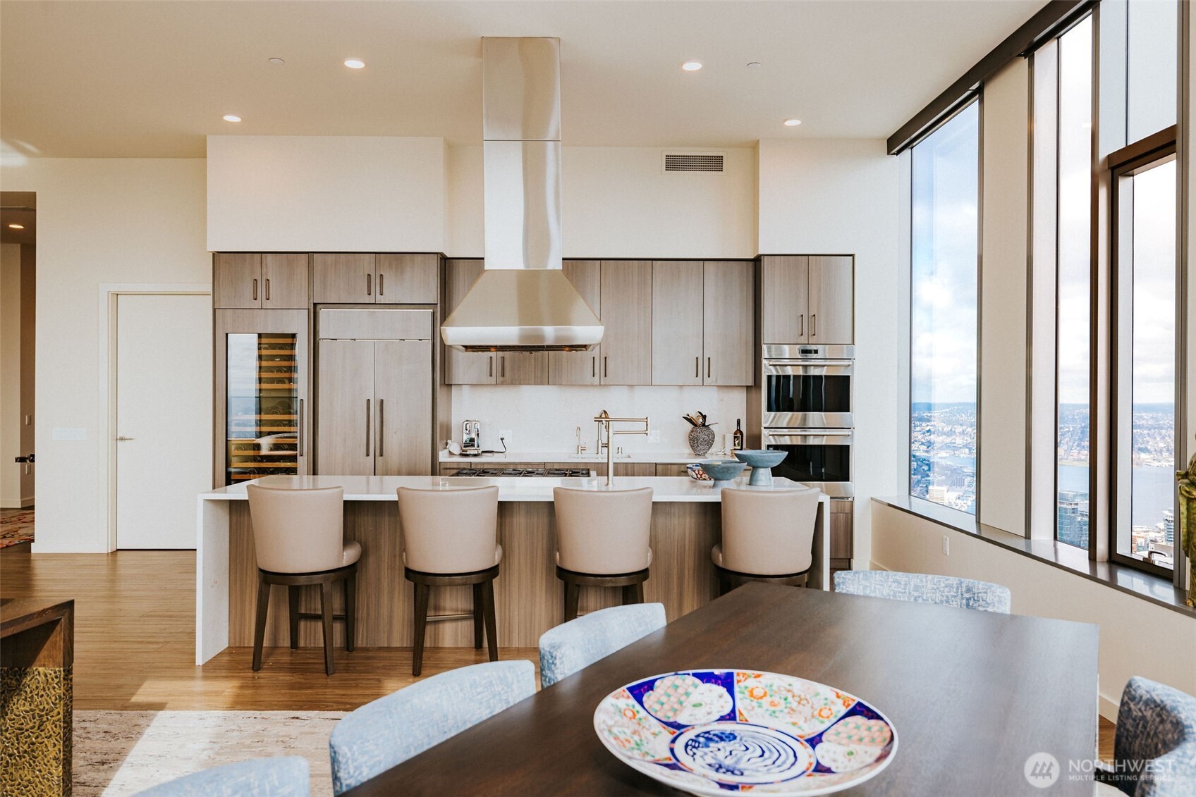 1340 4th Avenue Unit: 5803