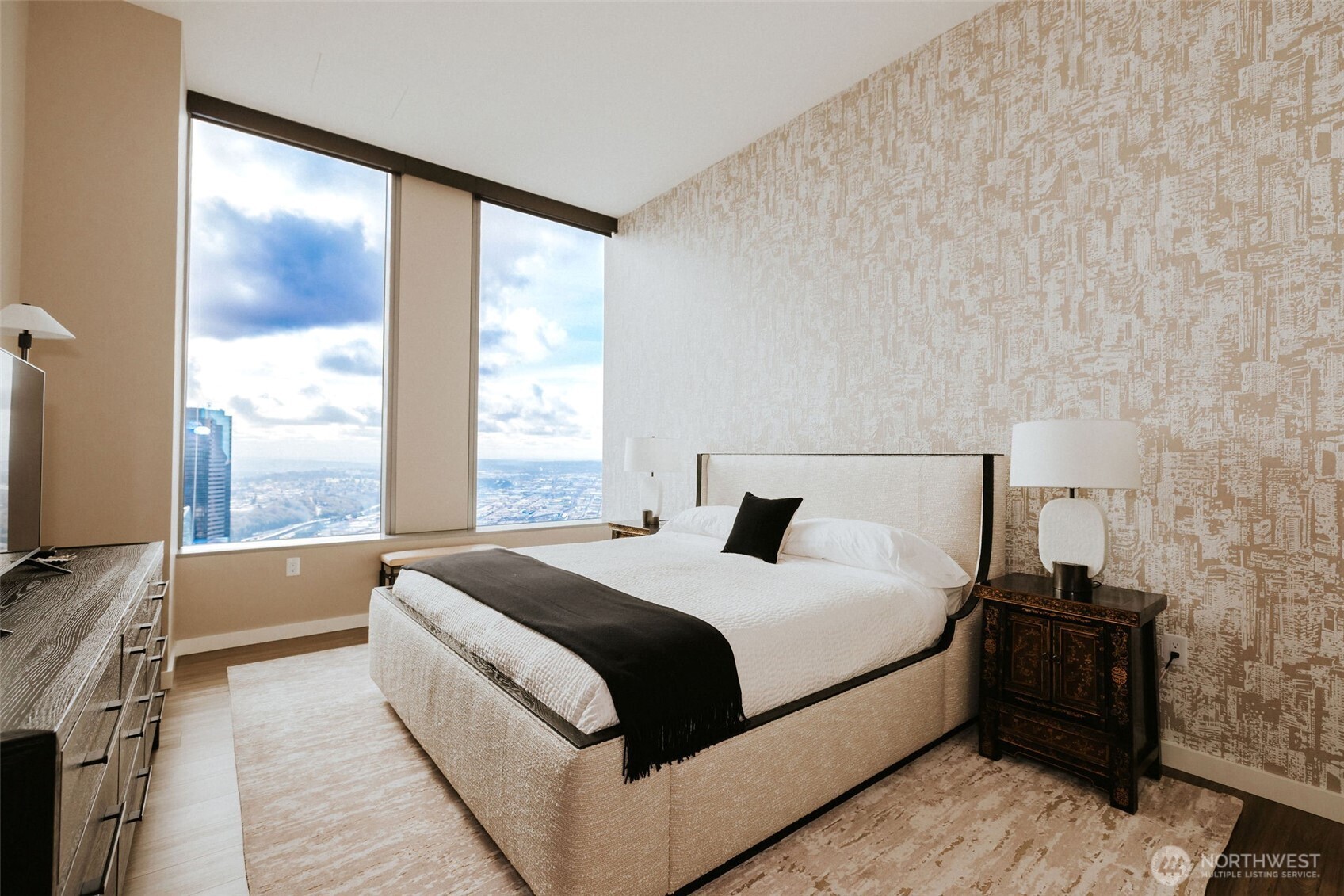 1340 4th Avenue Unit: 5803